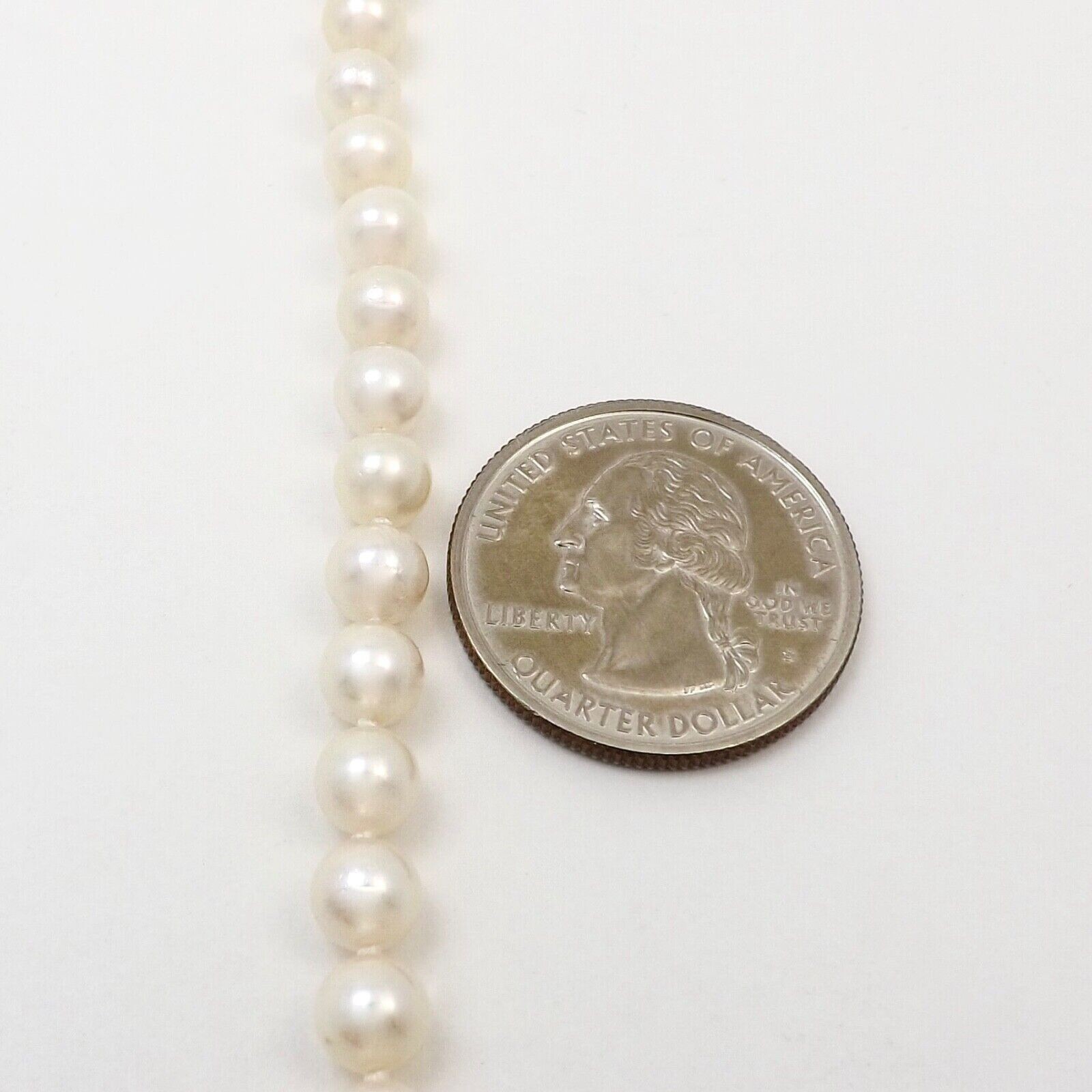 Royal Touch Inc 14k Gold Cultured Pearl Necklace 18in