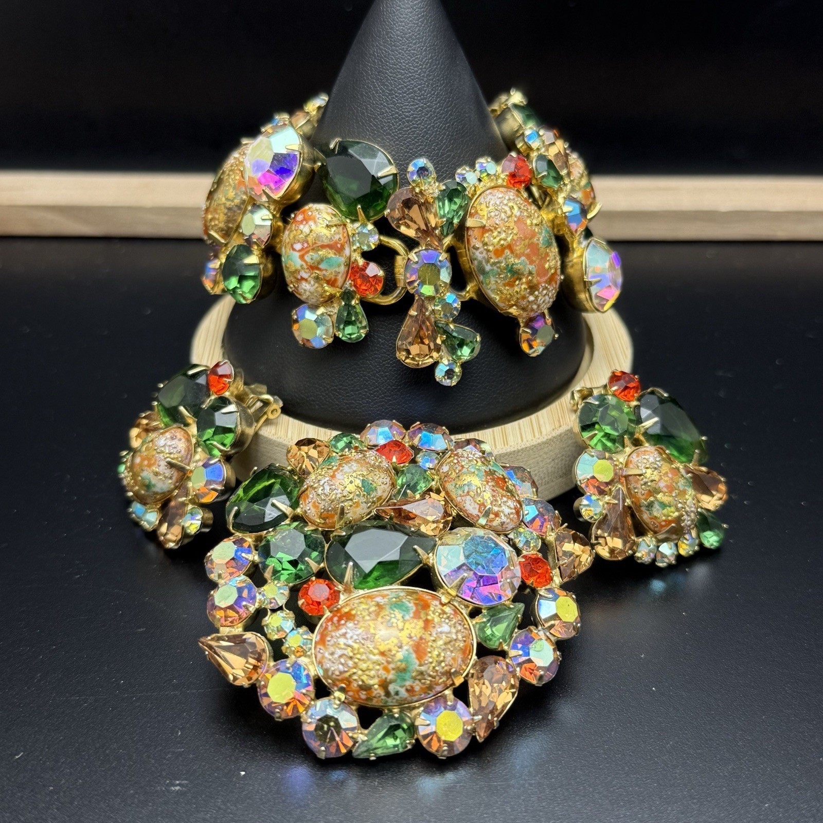 Vintage Juliana D&E Stipple Easter Egg Bracelet Brooch Clip Earrings Book Set