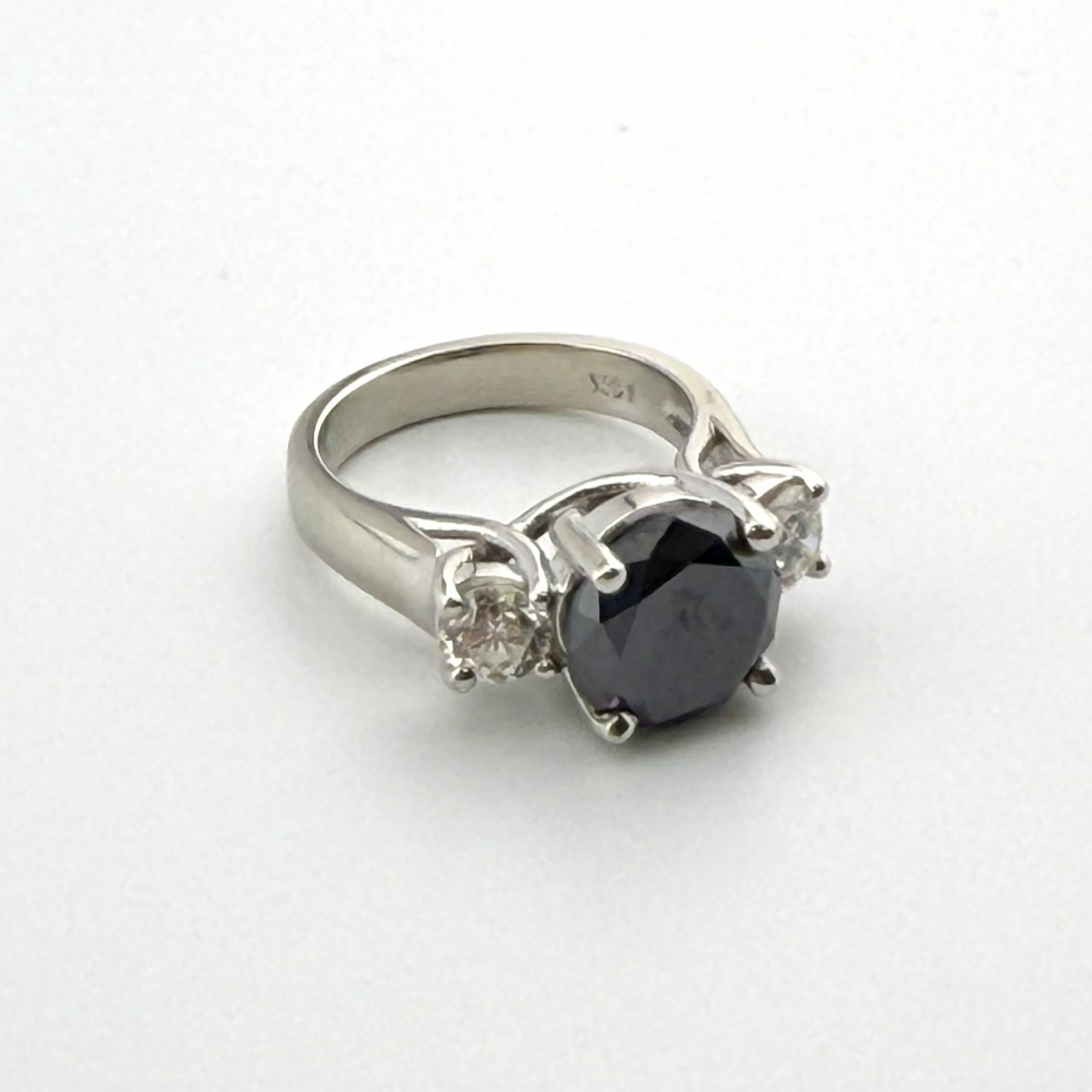 3.75 CT BLACK DIAMOND ENGAGEMENT RING W/2 SIDE STONES SI2 H-I – 14KWG 7.36G SZ 6