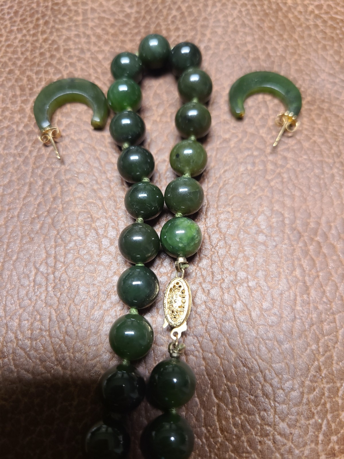 14K Yellow Gold Nephrite Jade Bead Necklace Earrings Set 16” 50g Vintage