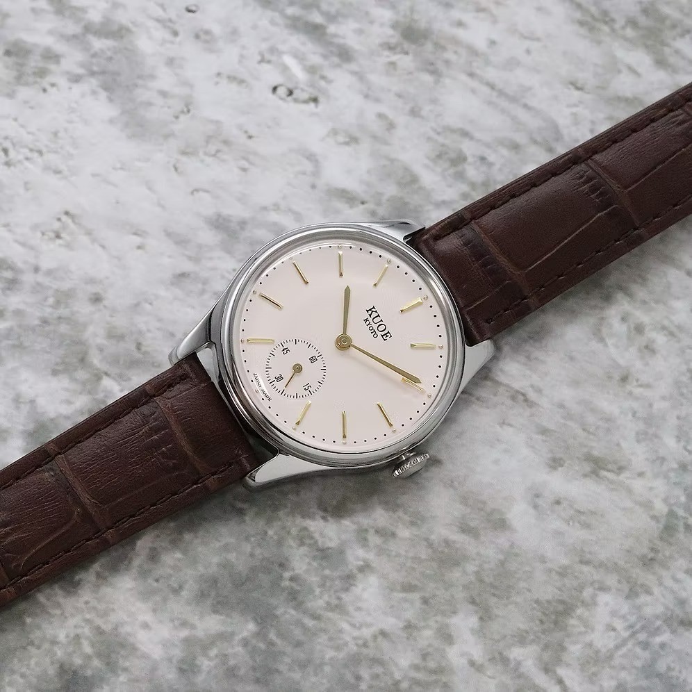 KUOE Old Smith 90-001 Quartz 35mm Watch Bar Index Gold Hands Brown Leather #1419