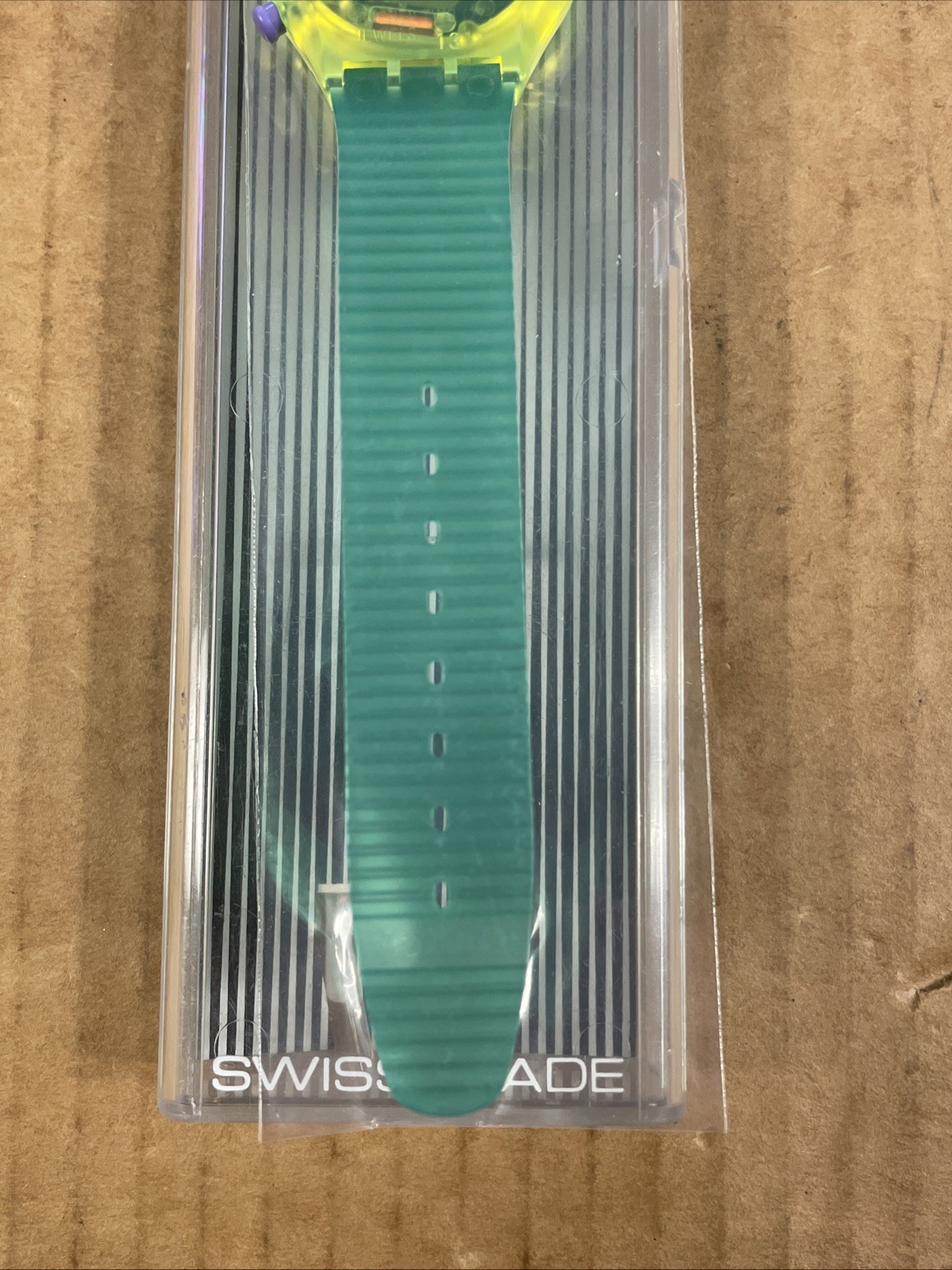 (C3426) New Never Worn Swatch Chrono Neo Wave – SCJ100
