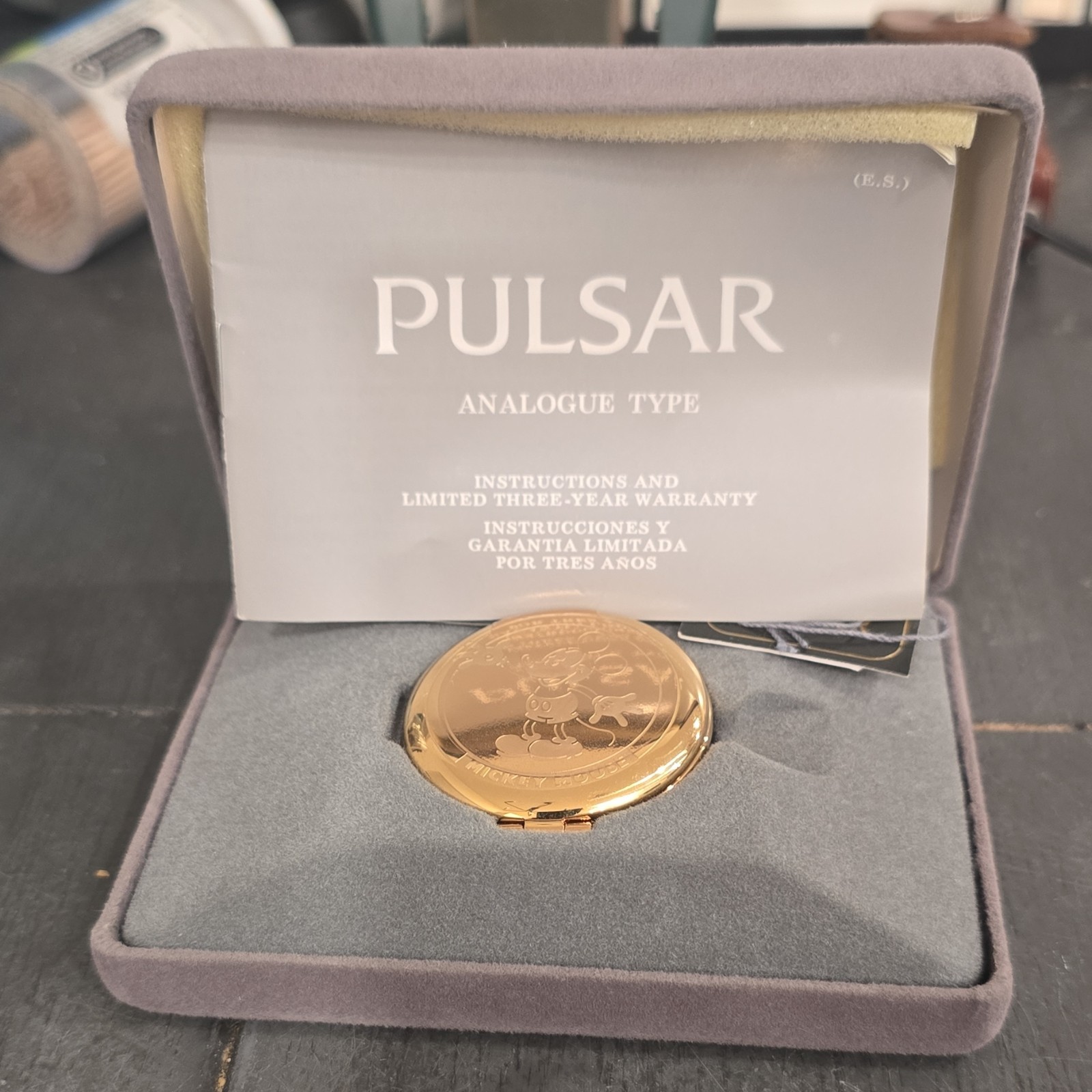 Pulsar Disney Mickey Mouse Quartz Full Hunter Pocket Watch w/ Chain Box Manual