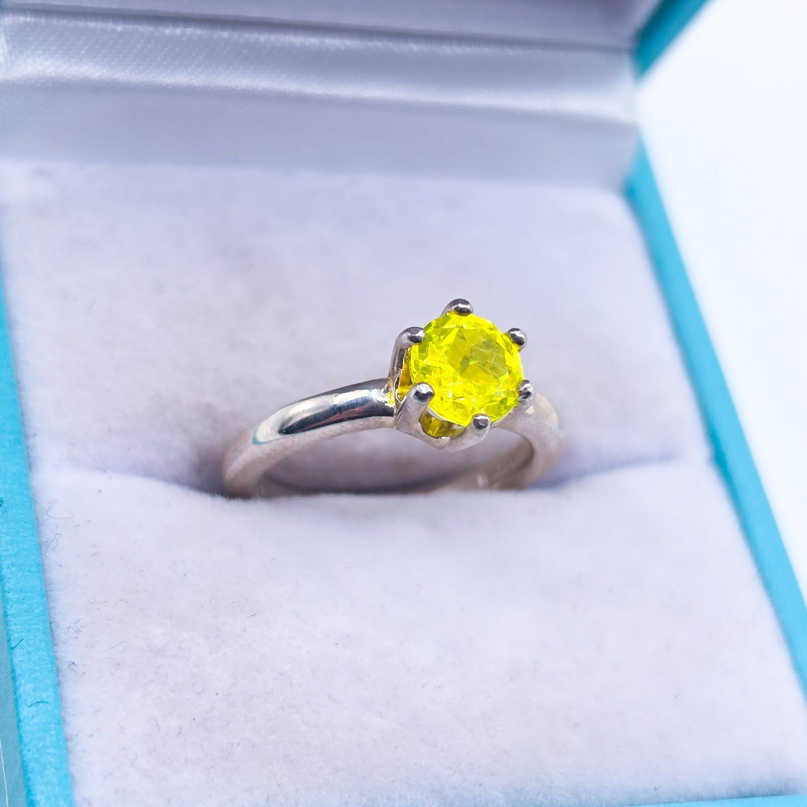 Sterling YAG Ring UV Yellow Yttrium Aluminum Garnet Round Cut Solitaire 925