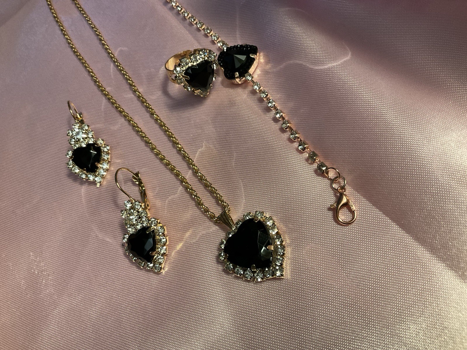 Gold Tone Black Heart Crystal Love Jewelry Set Necklace Earrings Bracelet Ring