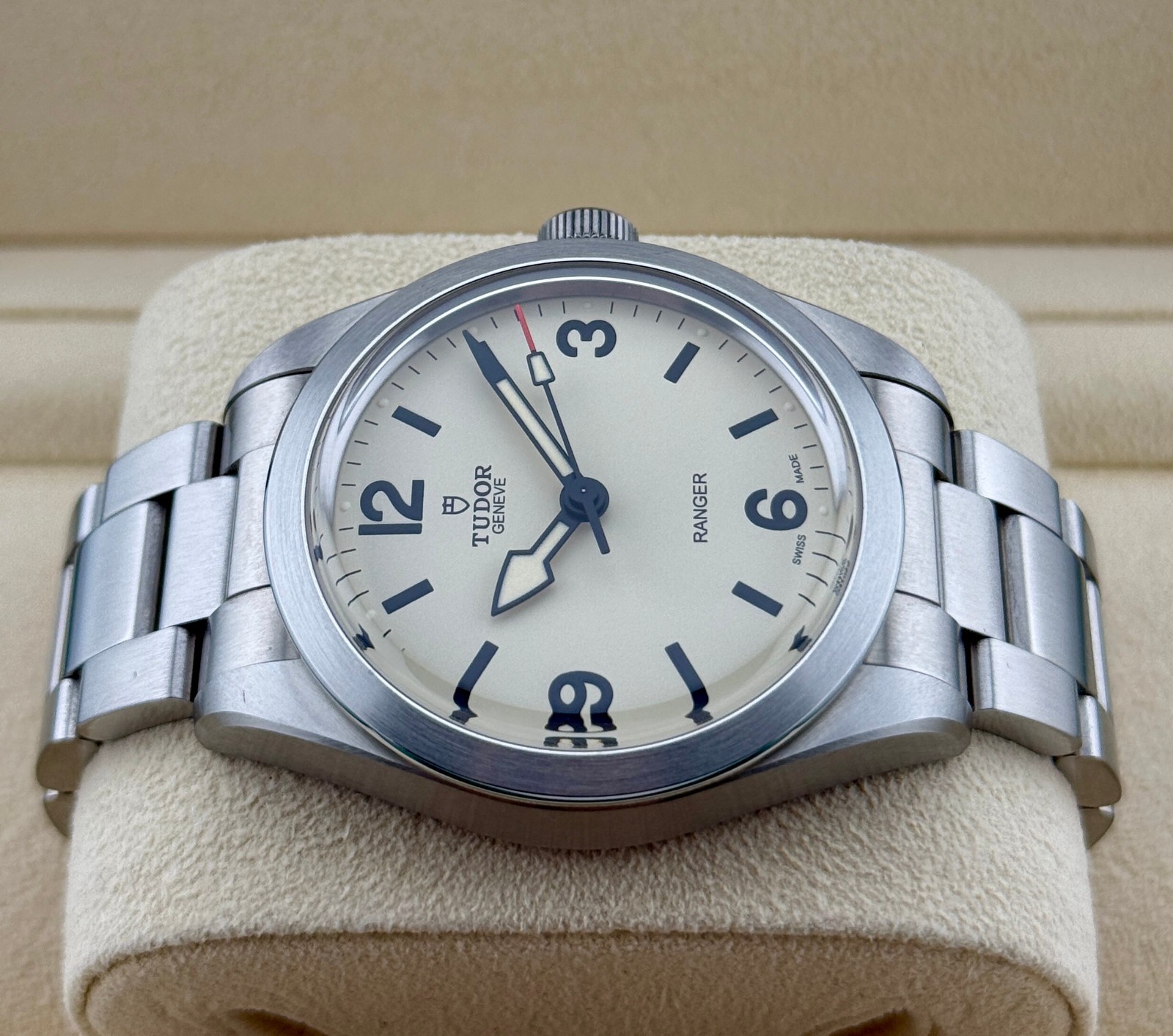 Tudor Ranger (79950). White “Dune” Dial. 39mm. 2026. Full Set.