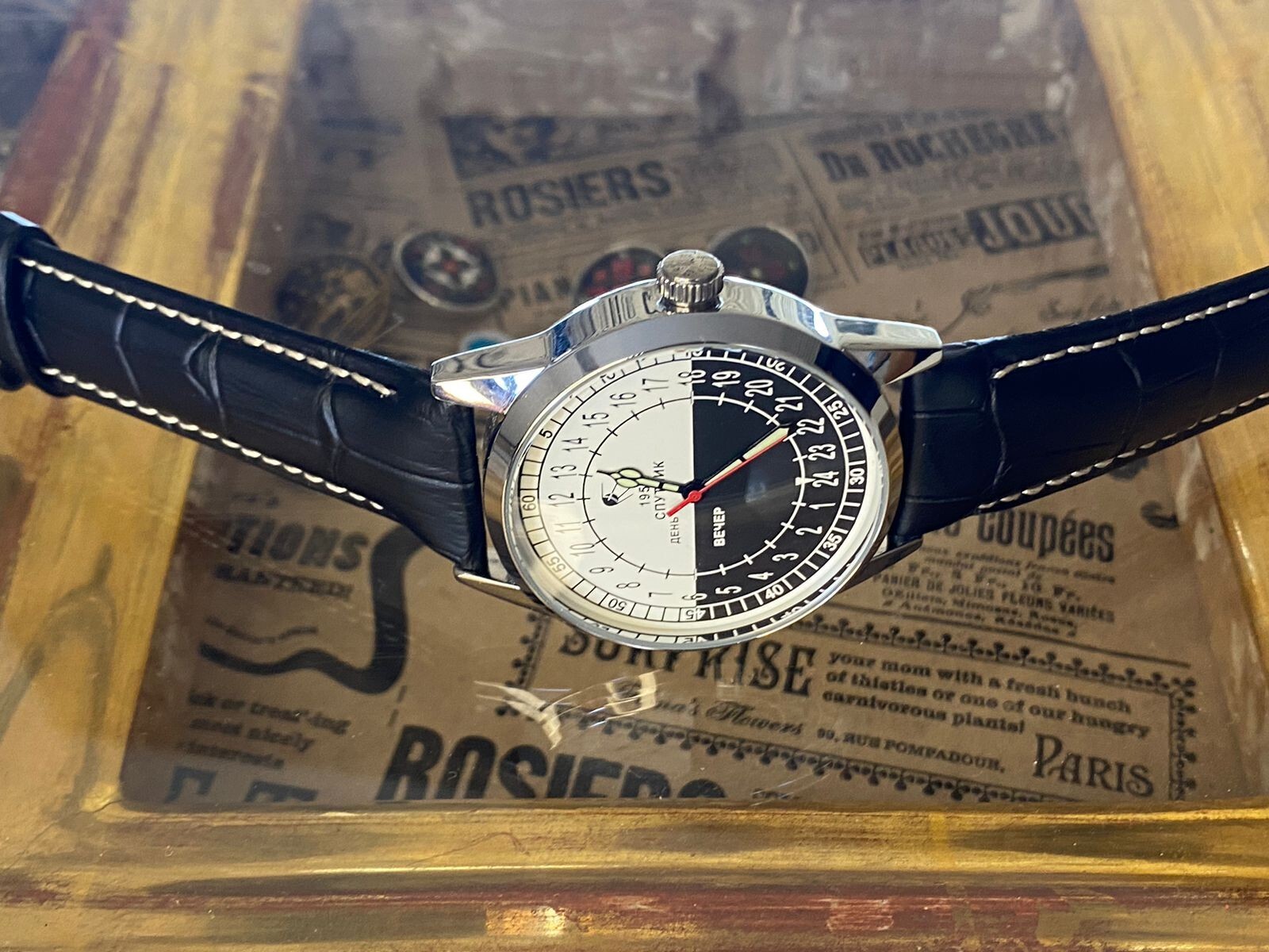 Vintage Watch Raketa 24h Sputnik Mechanical Wrist Men’s Russian Soviet USSR Day