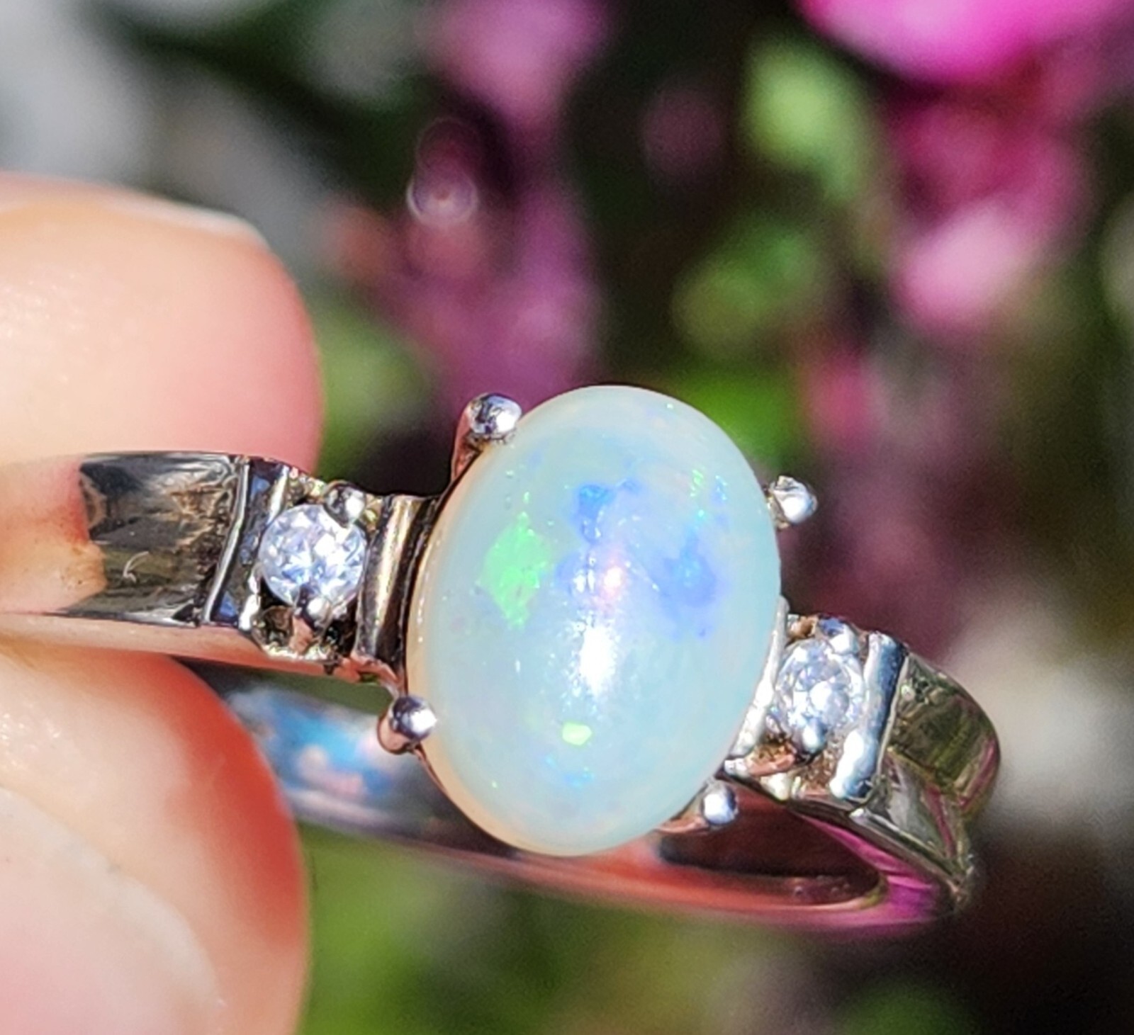 Opal Ring Silver .925 band prong setting approx size 8 / 56-58mm