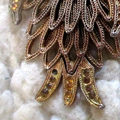 Vintage lot (2) diff. Unsigned Articulated Rhinestone Owl Pendants Only No Chain