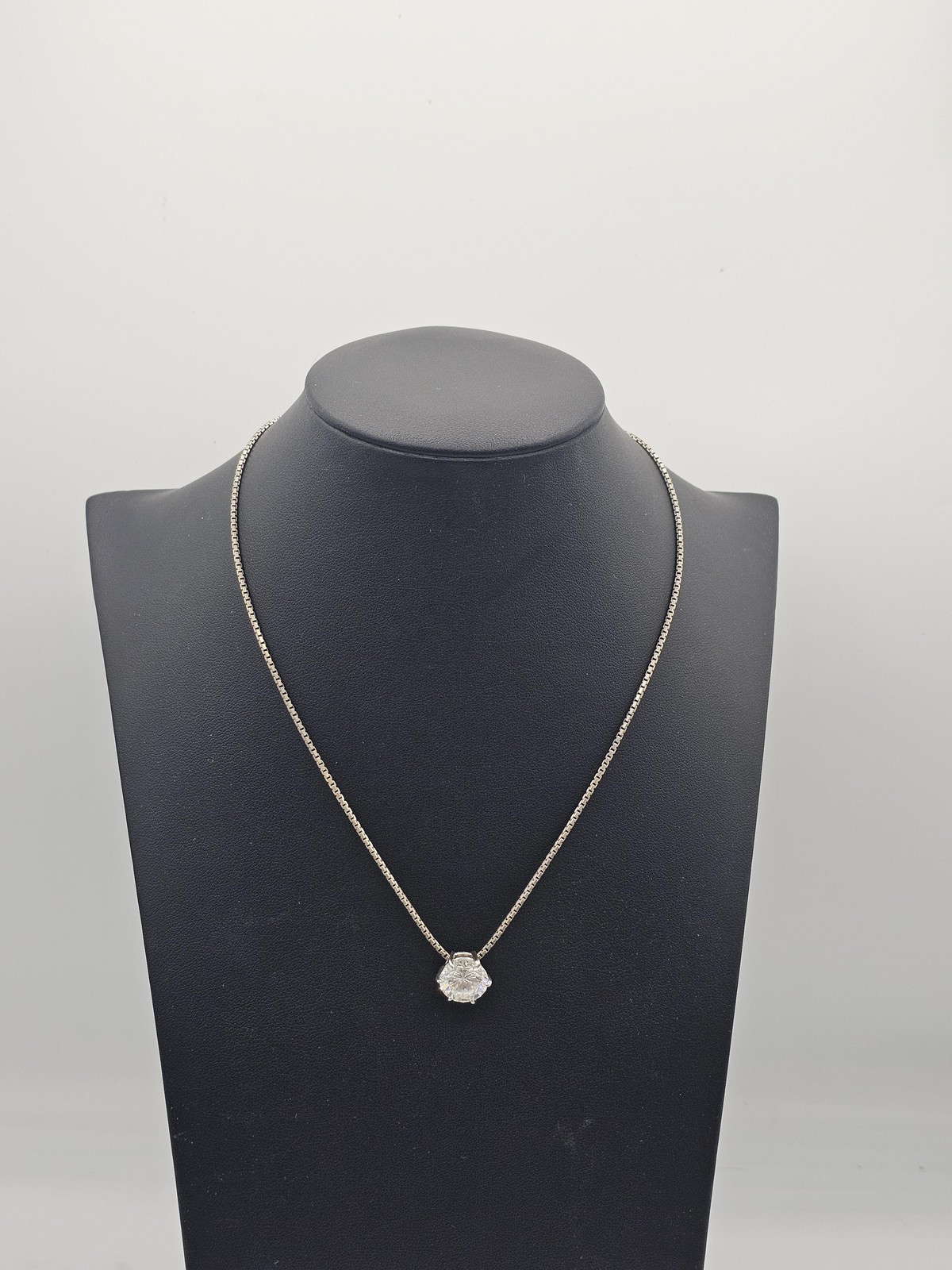 Sterling Silver 925 Round CZ Solitaire Pendant Necklace Box Chain 11mm 7.83g