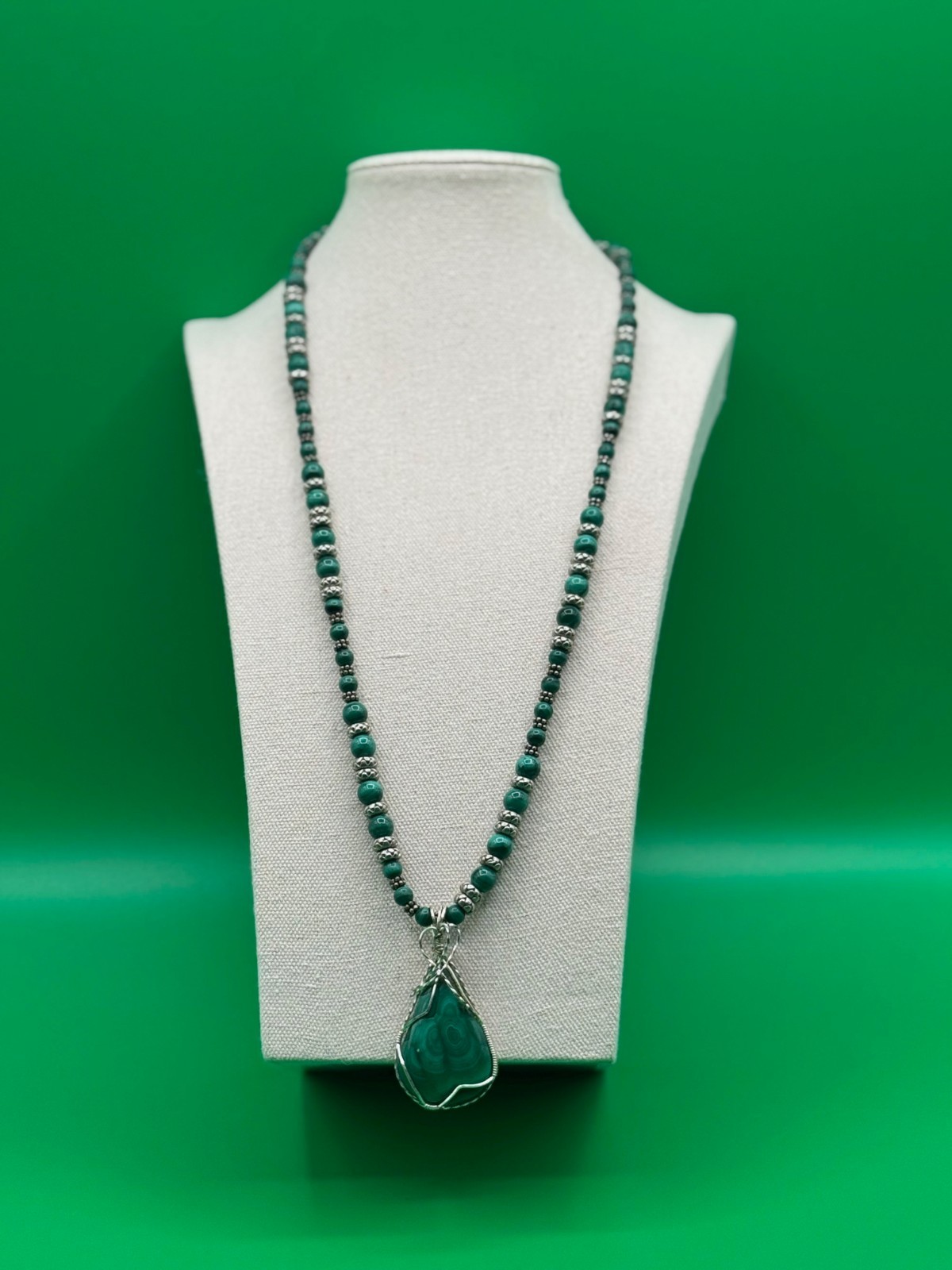 Malachite and sterling wire wrapped pendant necklace handcrafted 28 in 140 gm
