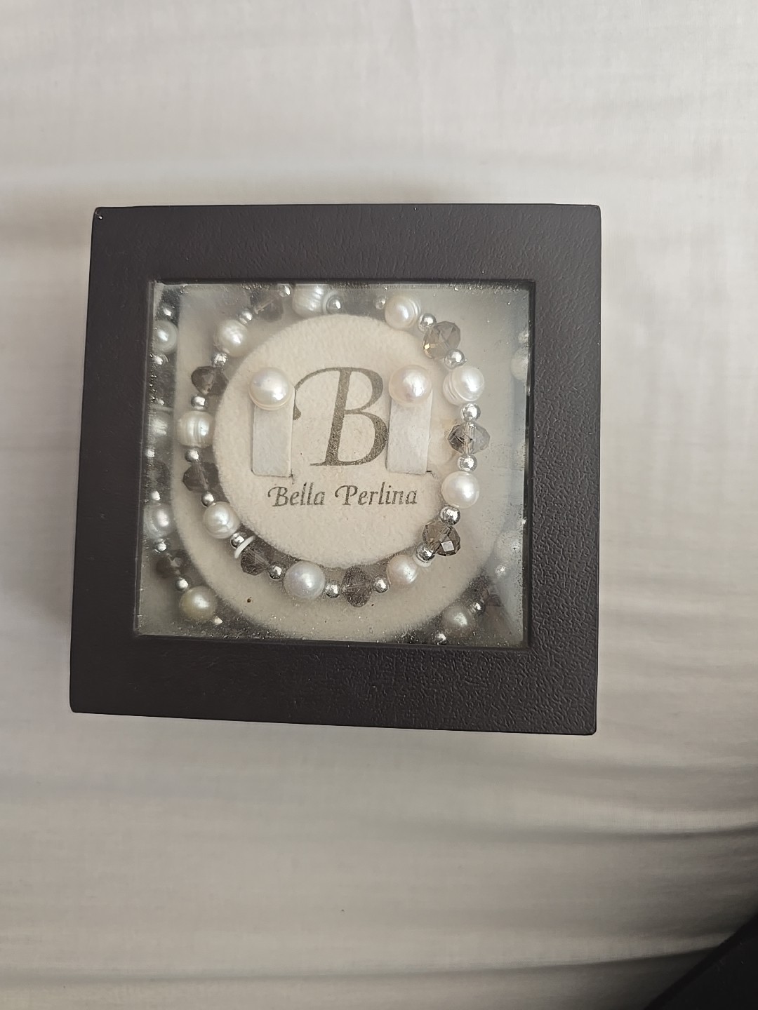 Bella Perlina Pearl Jewelry Set Earrings & Bracelet White BP 60002