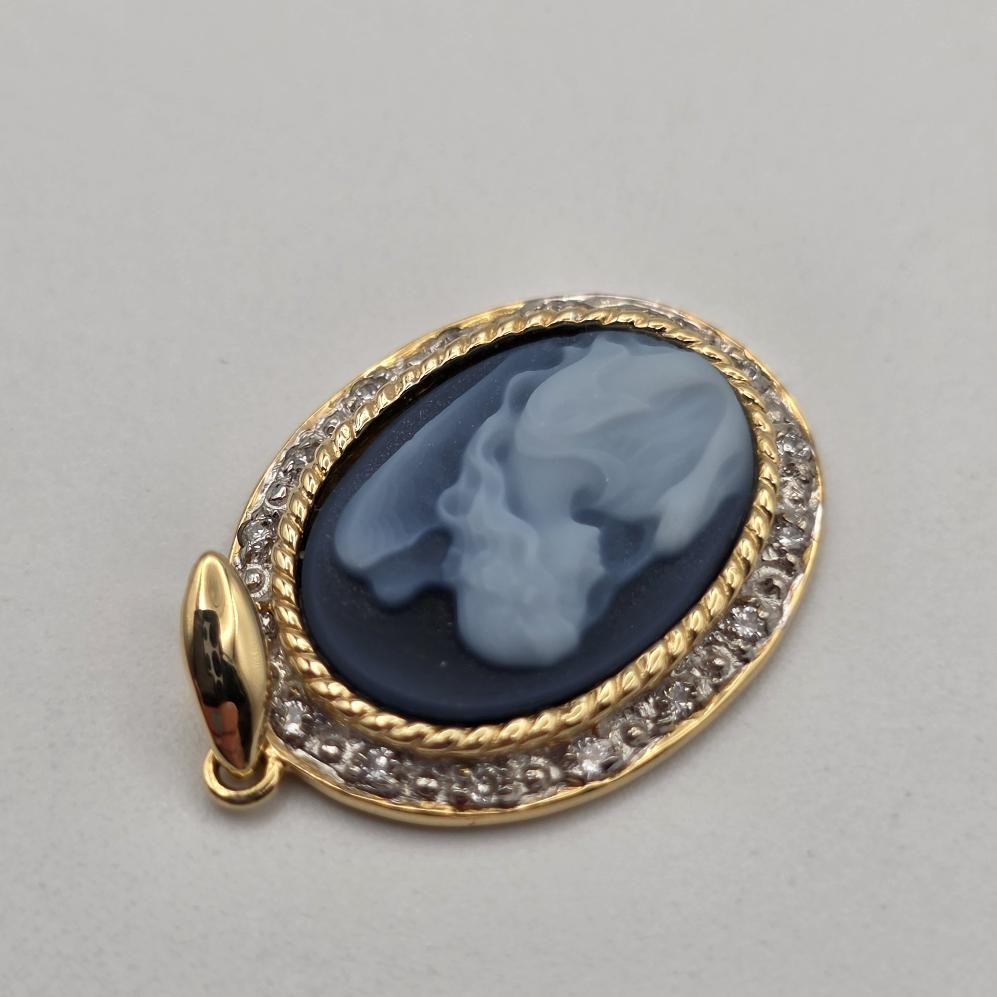 14K Yellow Gold Oval Blue Agate Angel Praying Cameo & Diamond Outline Pendant