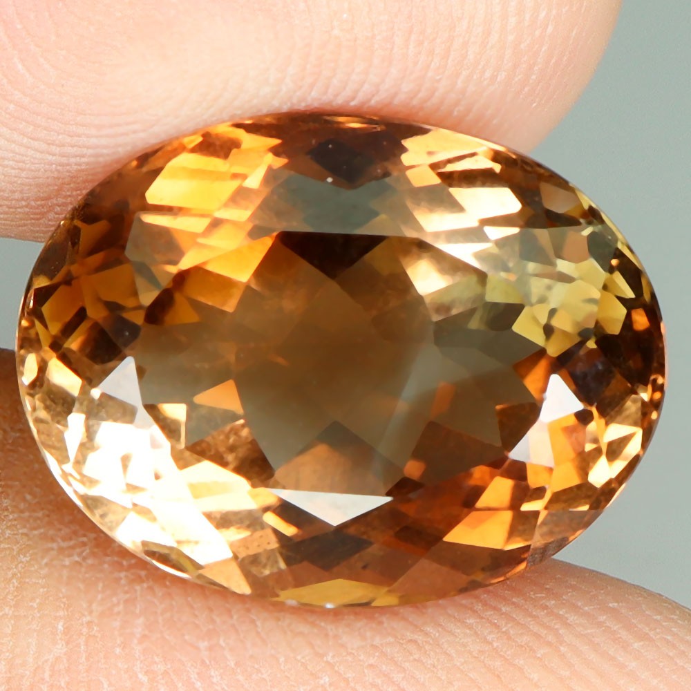 Oval Cut Natural Champagne Imperial Topaz Brazil 15.96ct 16.5×12.5mm Gemstone