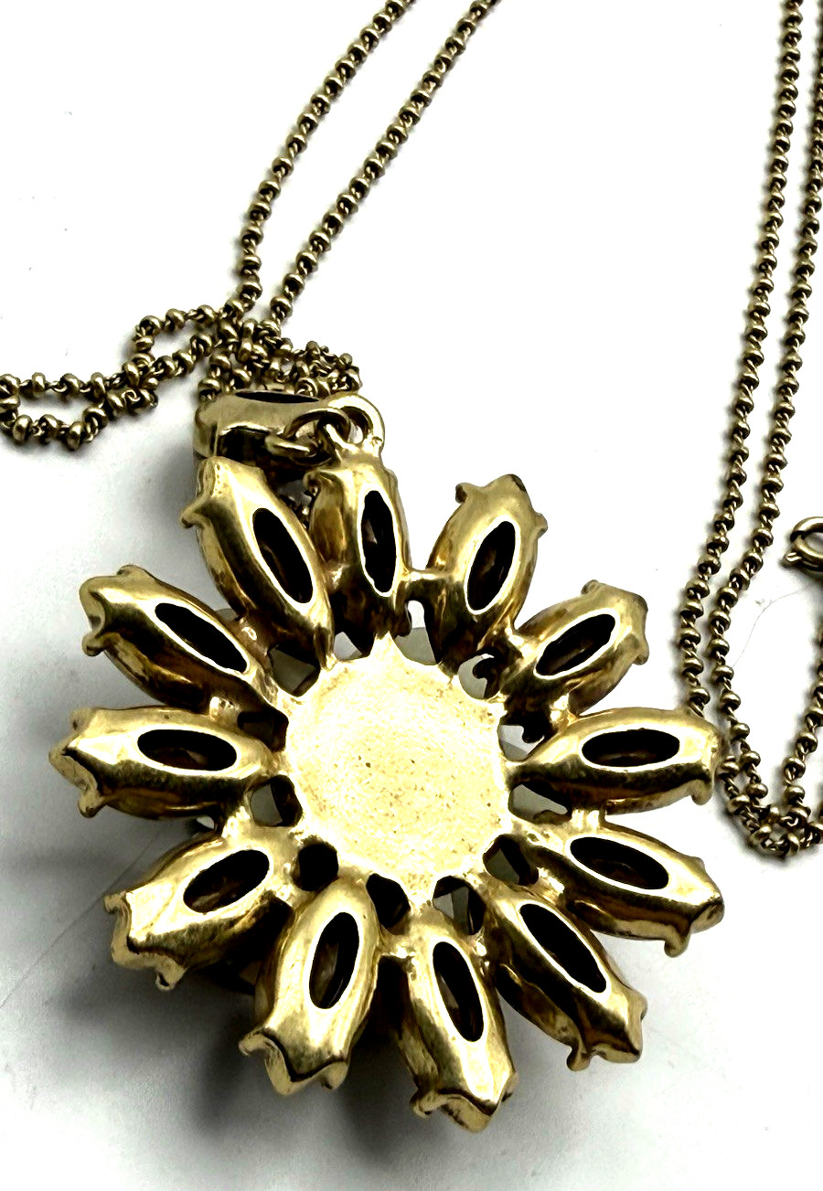 Ann Taylor 36″ Antique Gold Tone Sage Green Flower Pendant Necklace/Bracelet Set