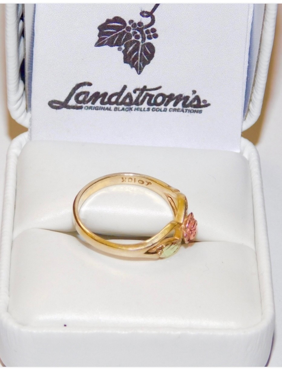 Black Hills Gold 10k Landstrom’s Rose Leaves Ring Size 6 1/2