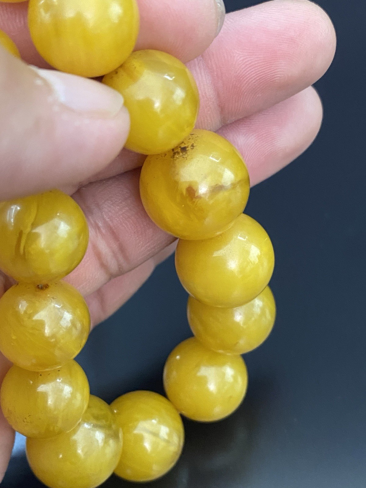 VTG Egg Yolk Butterscotch Amber Bakelite Marbleized Graduated Bead Necklace 60g