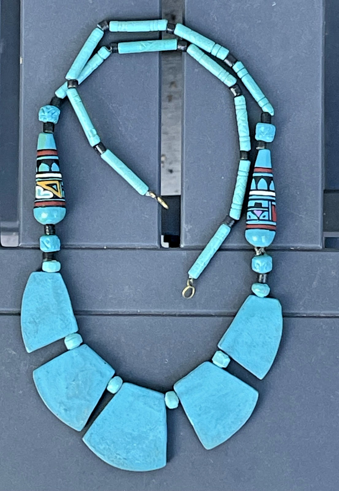 NATIVE AMERICAN Art Pottery Necklace, 19″ Long Hand-Painted Dark Blue, Geometric