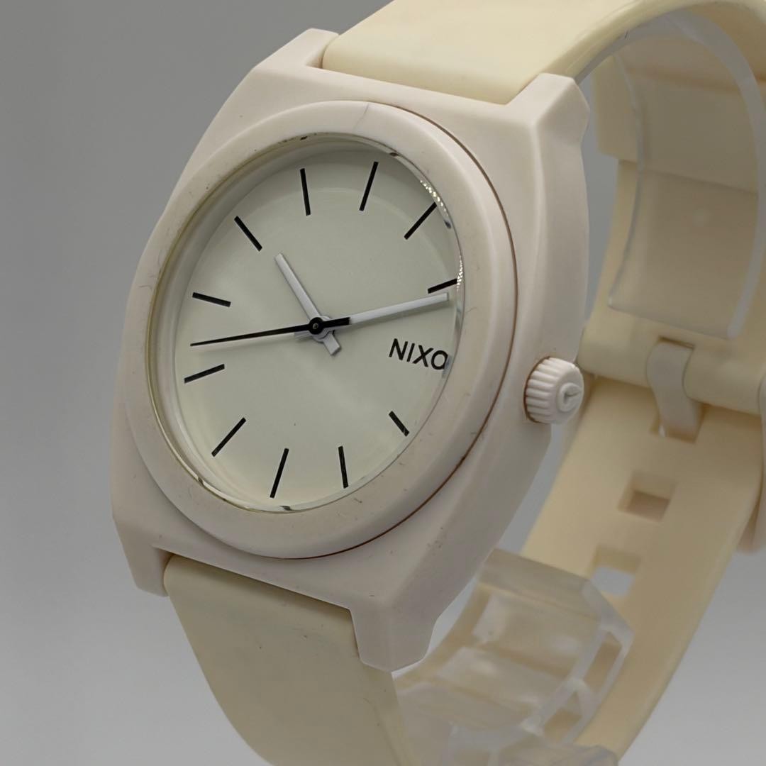 Nixon Quartz Watch Womens Wrist 15cm/5.9in