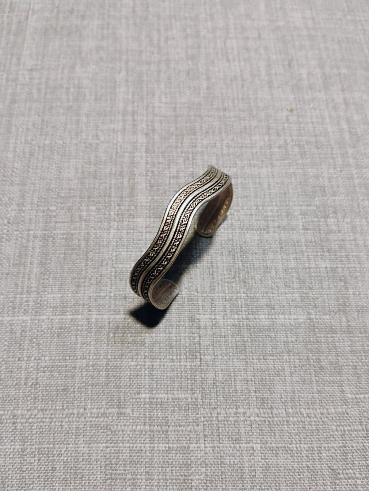 Vintage Antique Silver Tone Wavy Textured Thin Cuff Bracelet