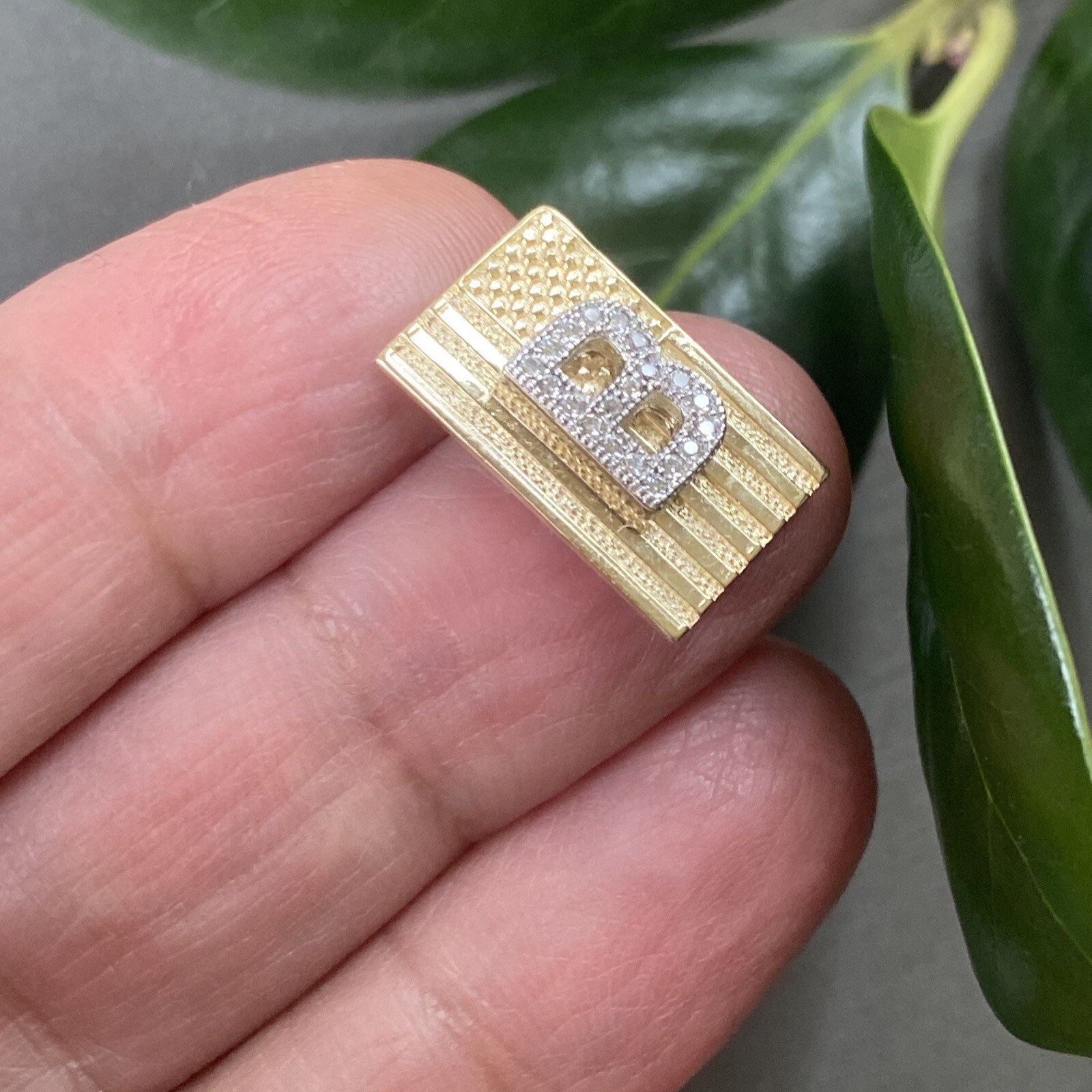 Vintage Diamond Pendant Remember 09/11/2001 B Initial 14K Yellow Gold USA Flag