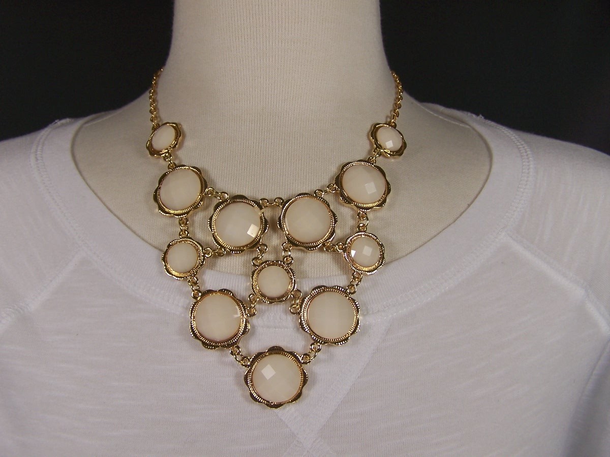 Cream Gold tone collar bib statement necklace 16″ – 18.5″ long faceted beads
