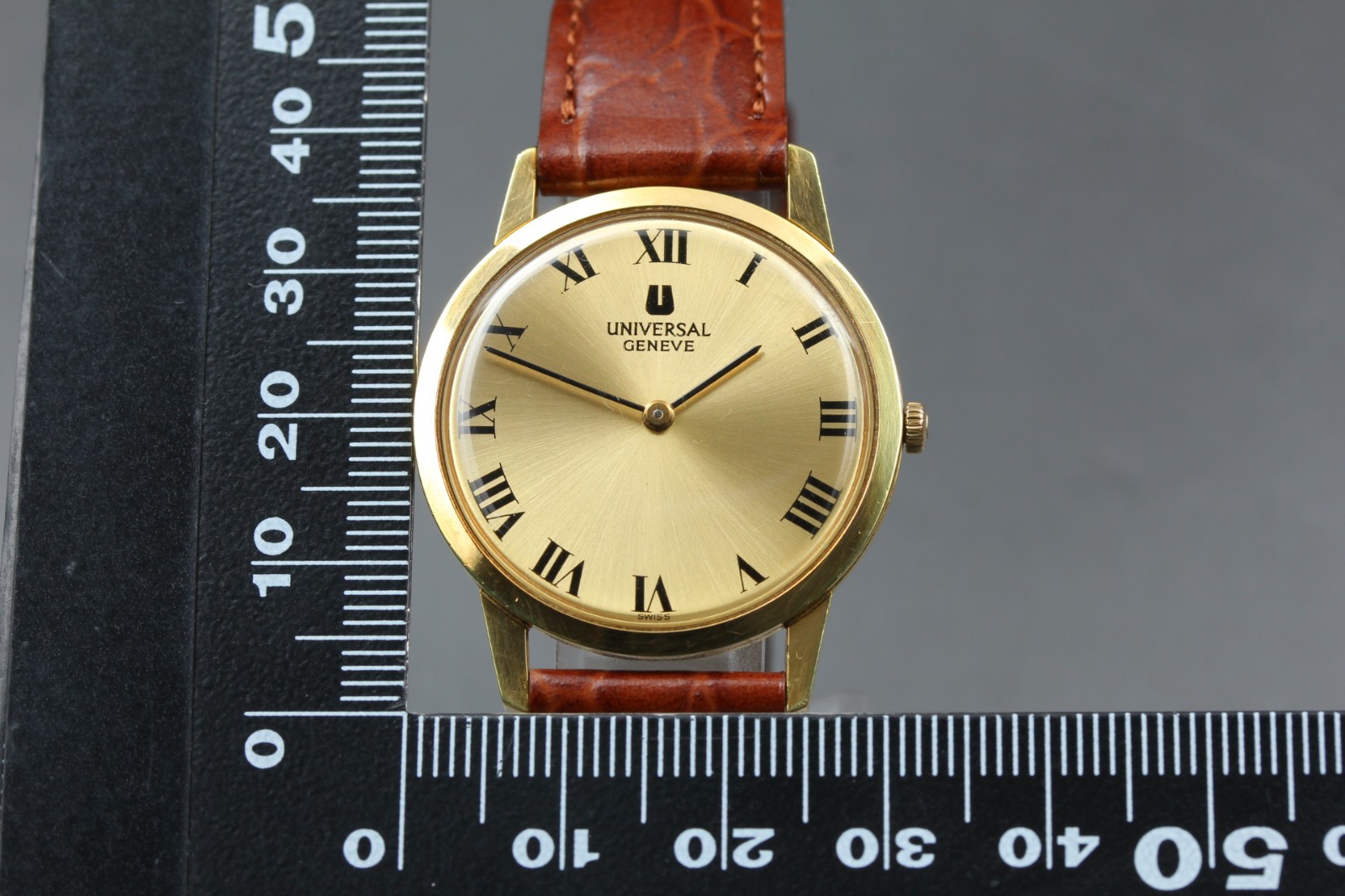 VINTAGE 1970s Universal Geneve 542101 Gold Roman Round 31mm Manual Men Watch JP