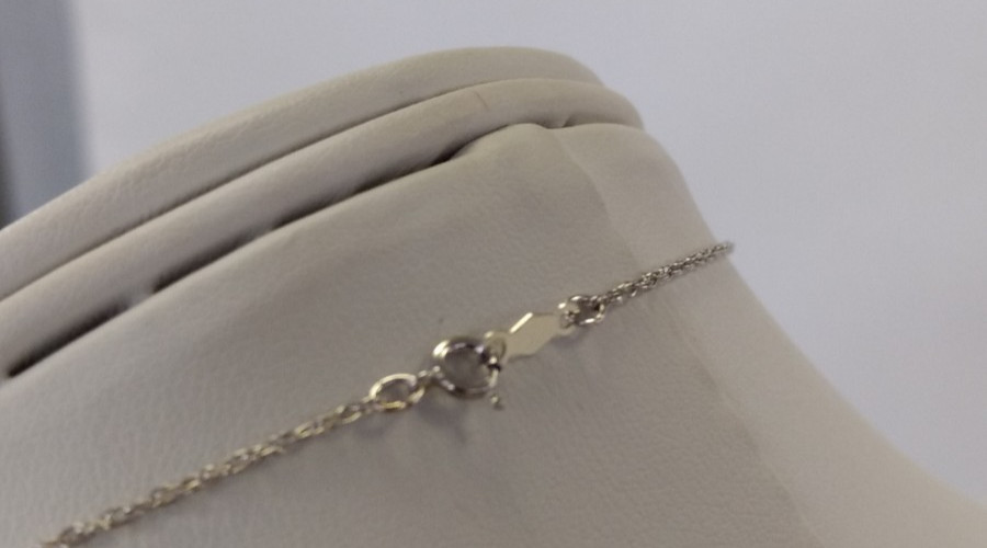 Ladies 10K White Gold Purse Pendant W/ Diamond Accent, 18 inches 3.3 grams total