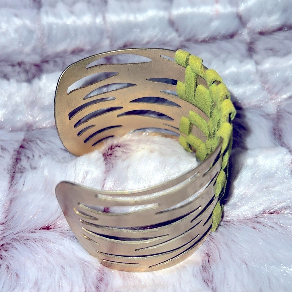 Vibrant Green and Gold Basket-Weave Bracelet and Bow Bracelet 2 Piece