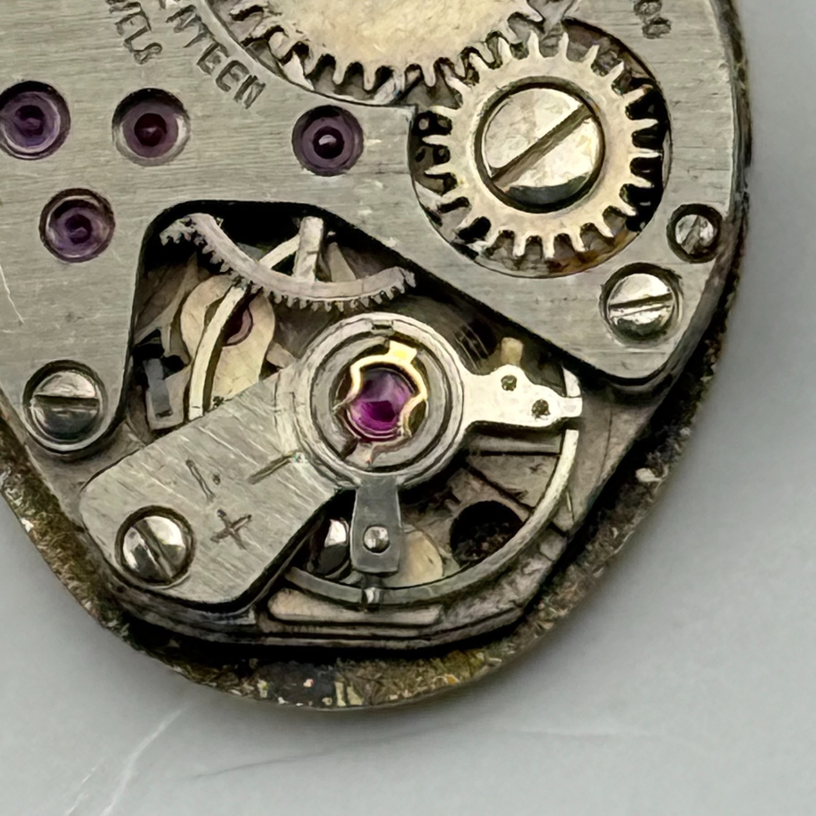 FHF 69-21 Watch Movement Baume 17 Jewels Swiss Manual Wind Parts Repair 15.3mm