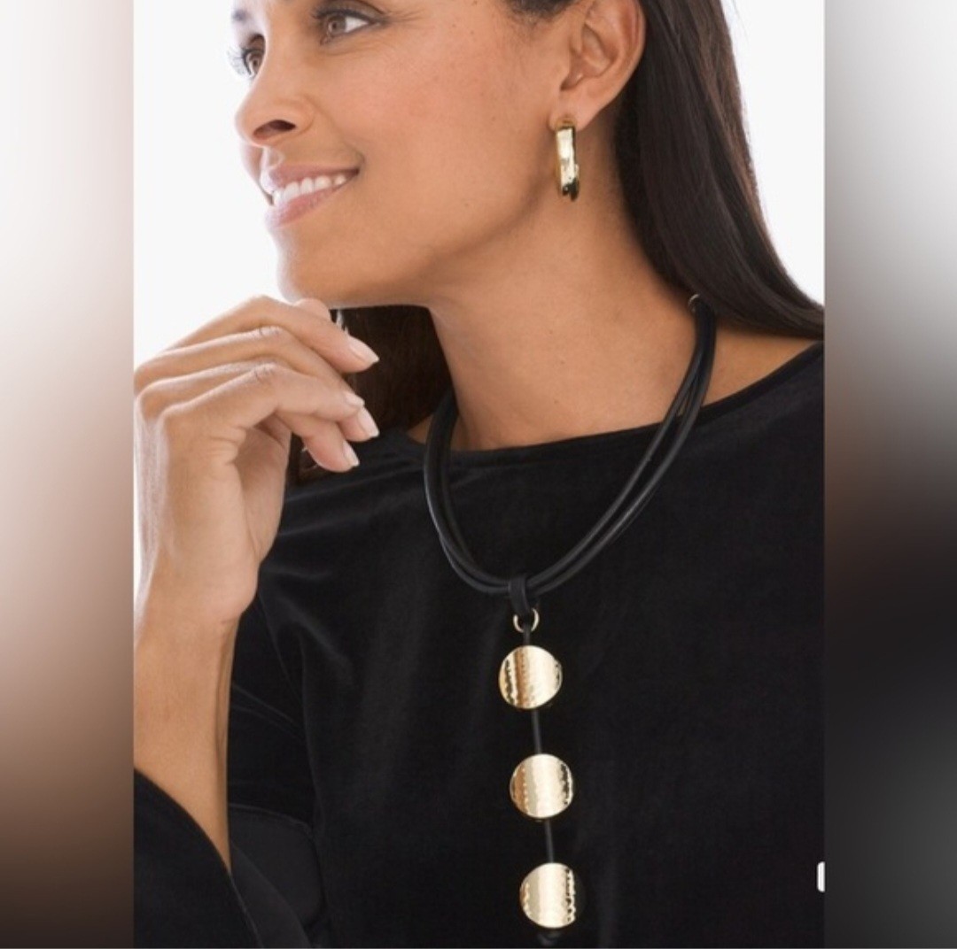 CHICO’S Cailyn Triple Pendat Necklace