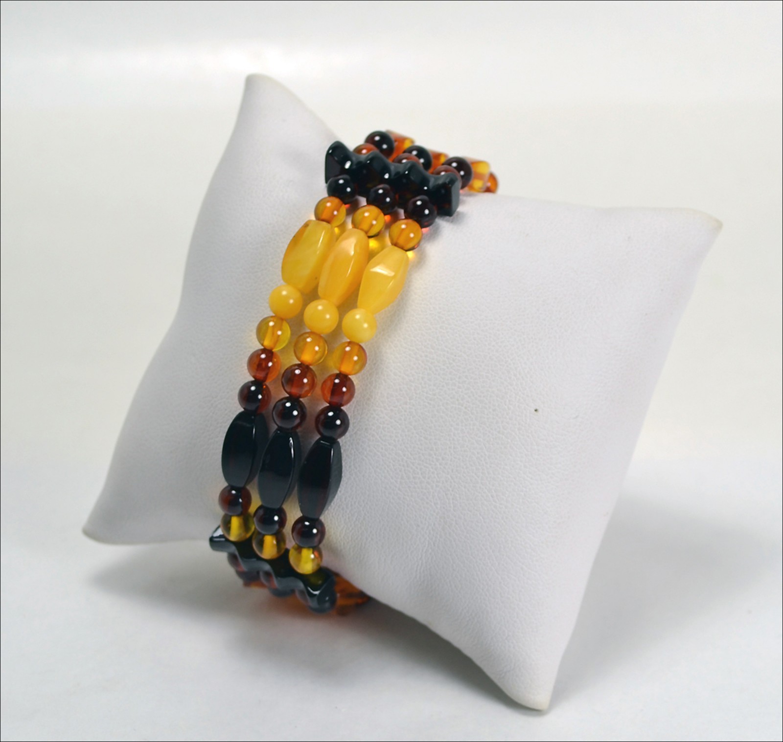 Amber Bracelet Natural Amber 3 Thread Unisex Elastic No Clasp EGRP 057