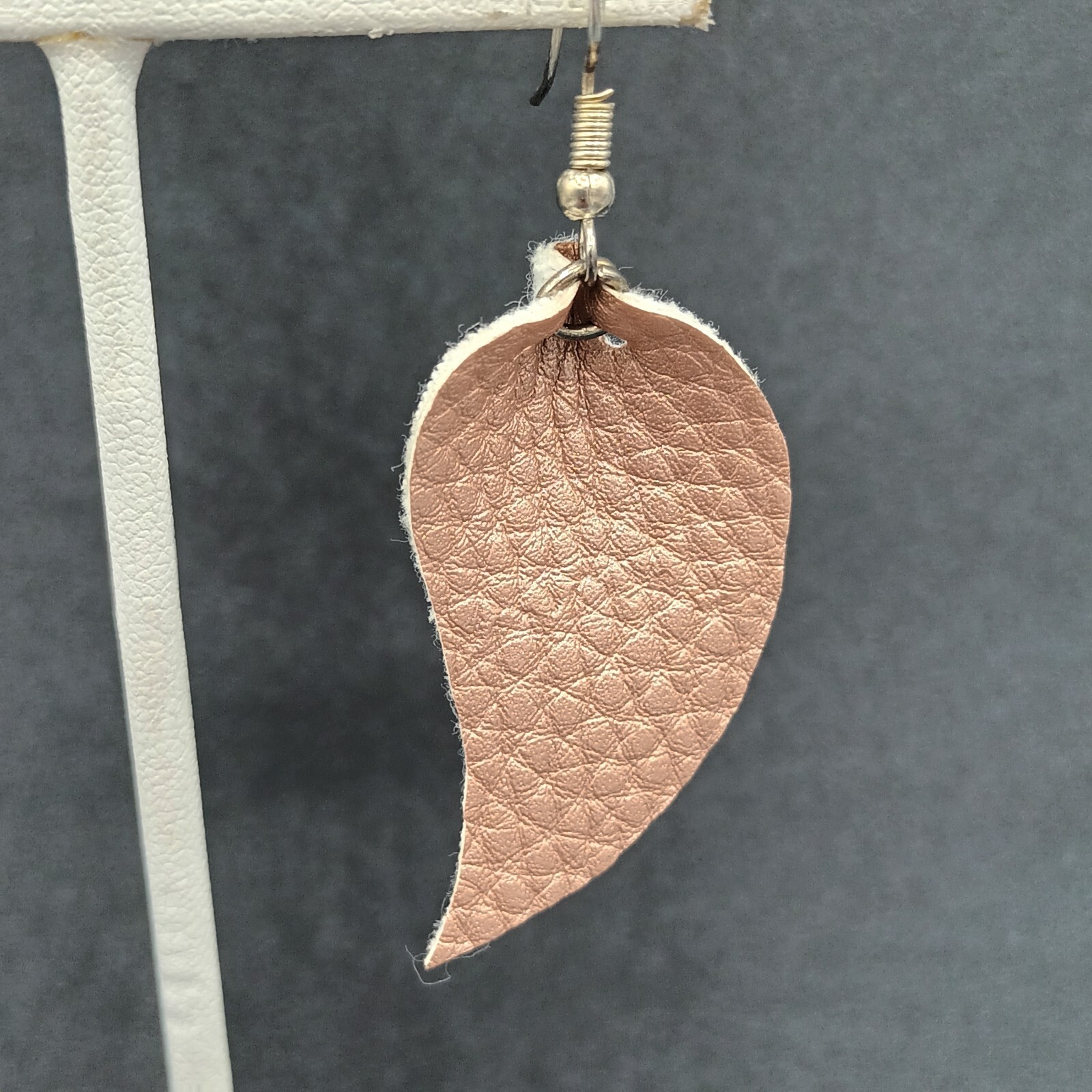 Pierced Earrings Silver tone Pink Faux Leather Felt Dangle 1 5/8″