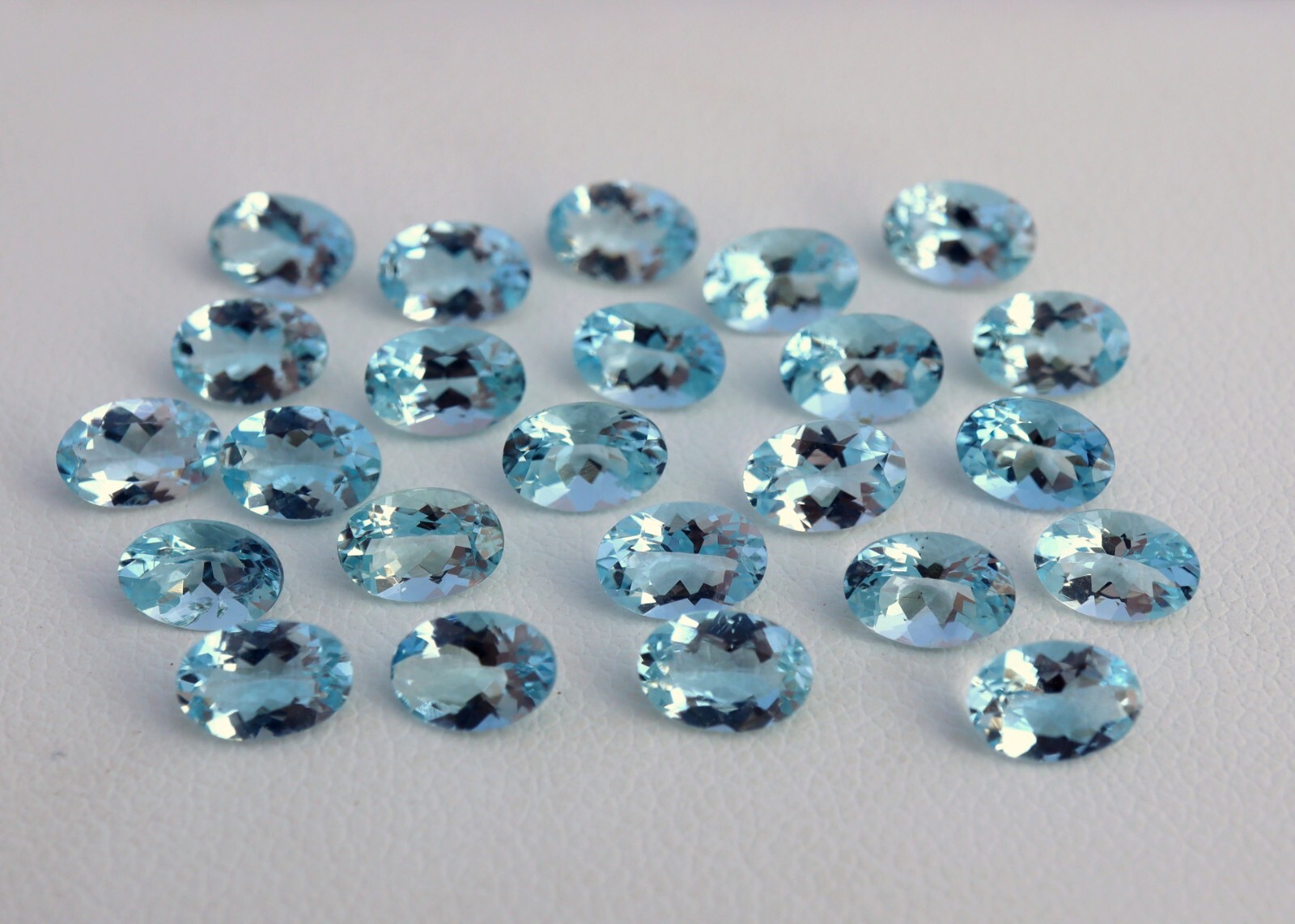 6×4 mm Eye Clean Natural Medium Blue Aquamarine Oval Cut Gemstone Nice Luster