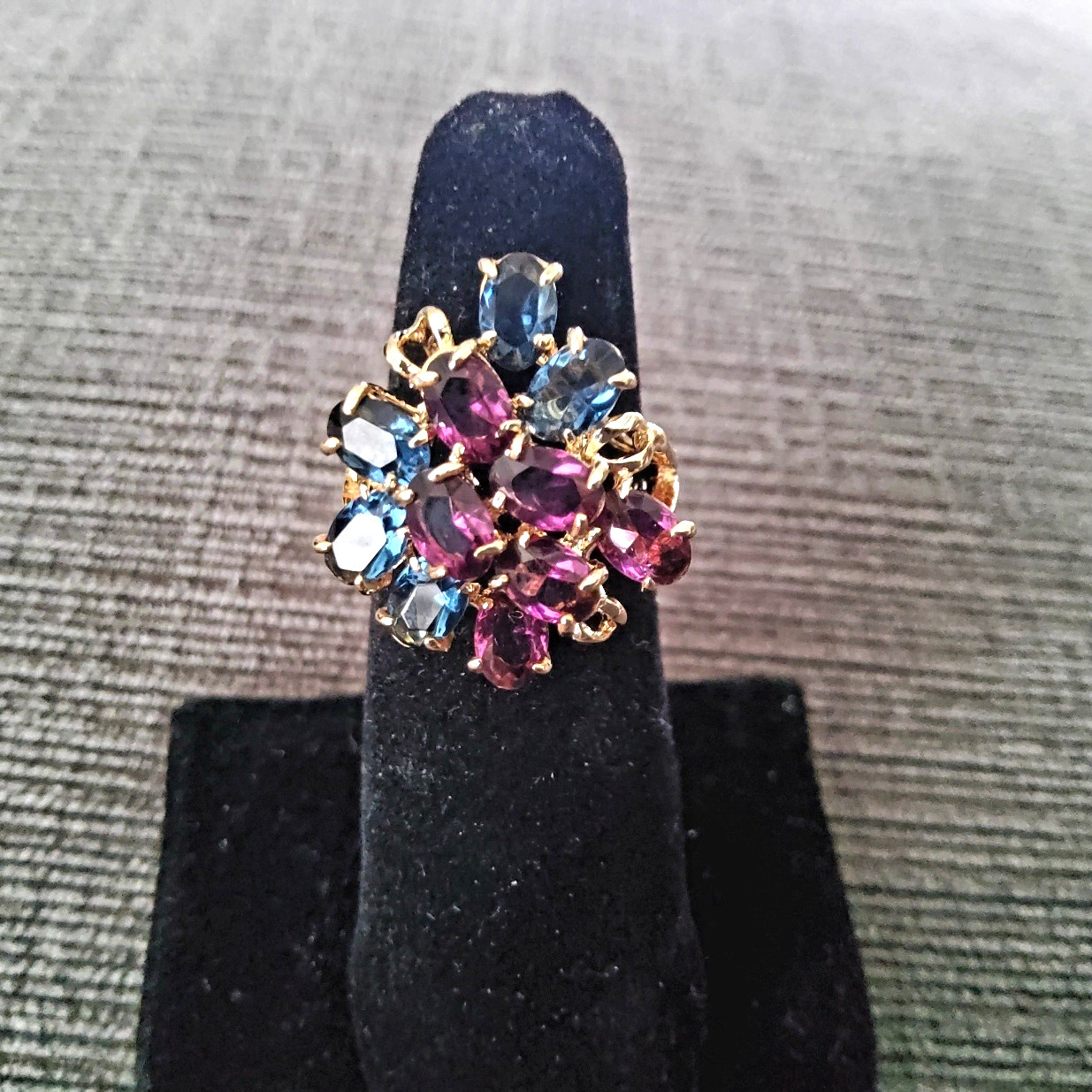 Park Lane SPECIAL AWARD RING – PURPLE & BLUE CZ’s in 18K Gold – Size 6 – Lovely