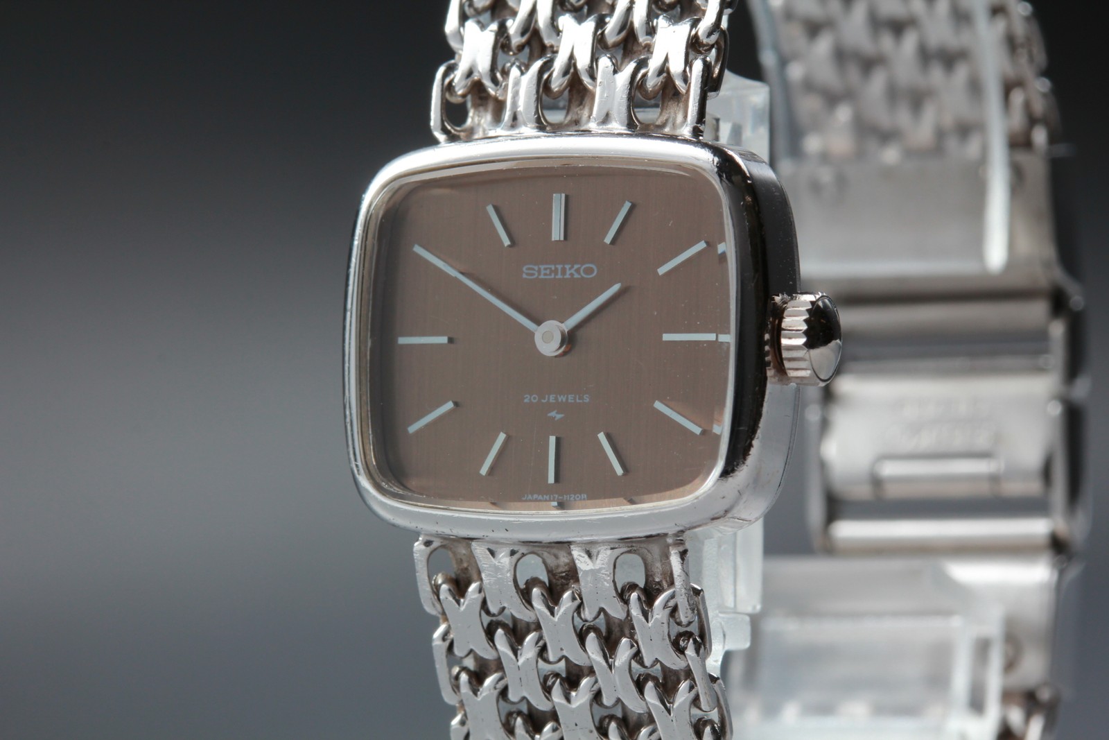 Vintage 1974 N MINT Seiko Bracelet 17-3360 20J Silver 885 Womens Watch JAPAN