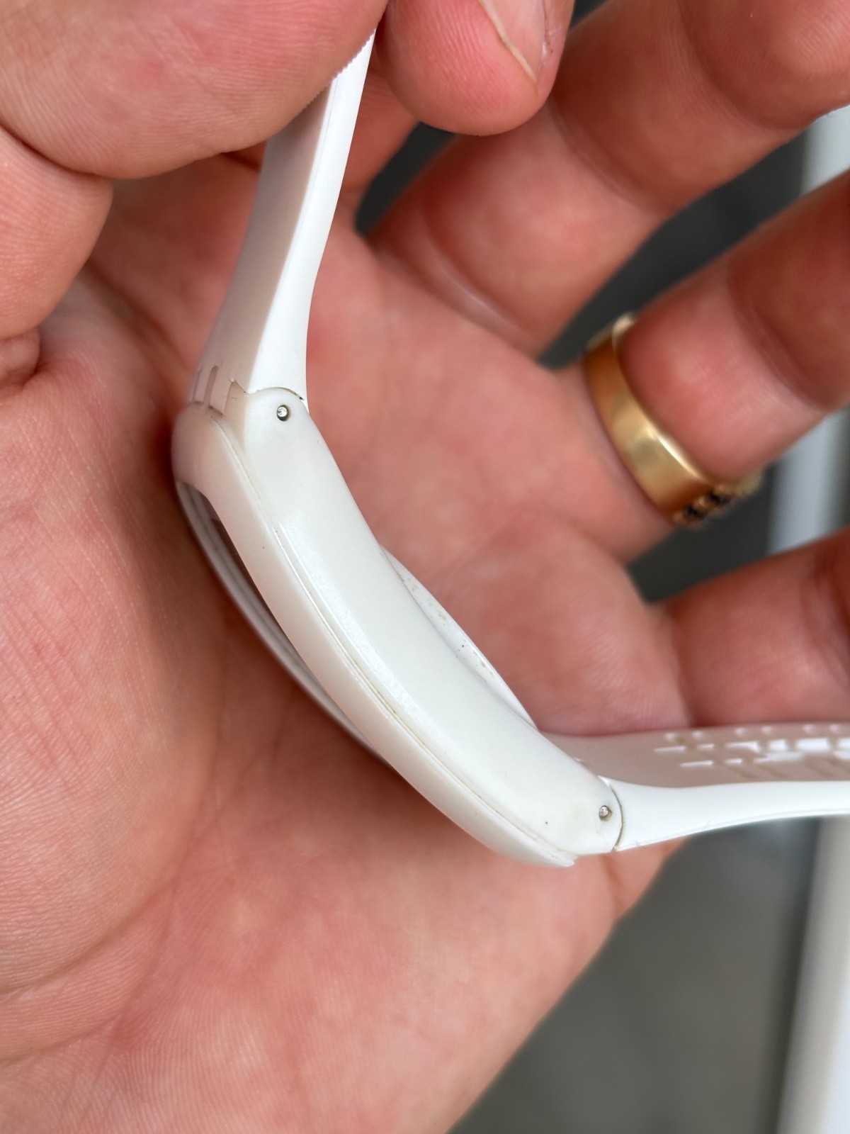 SWATCH Touch Range White Quartz 39mm Unisex