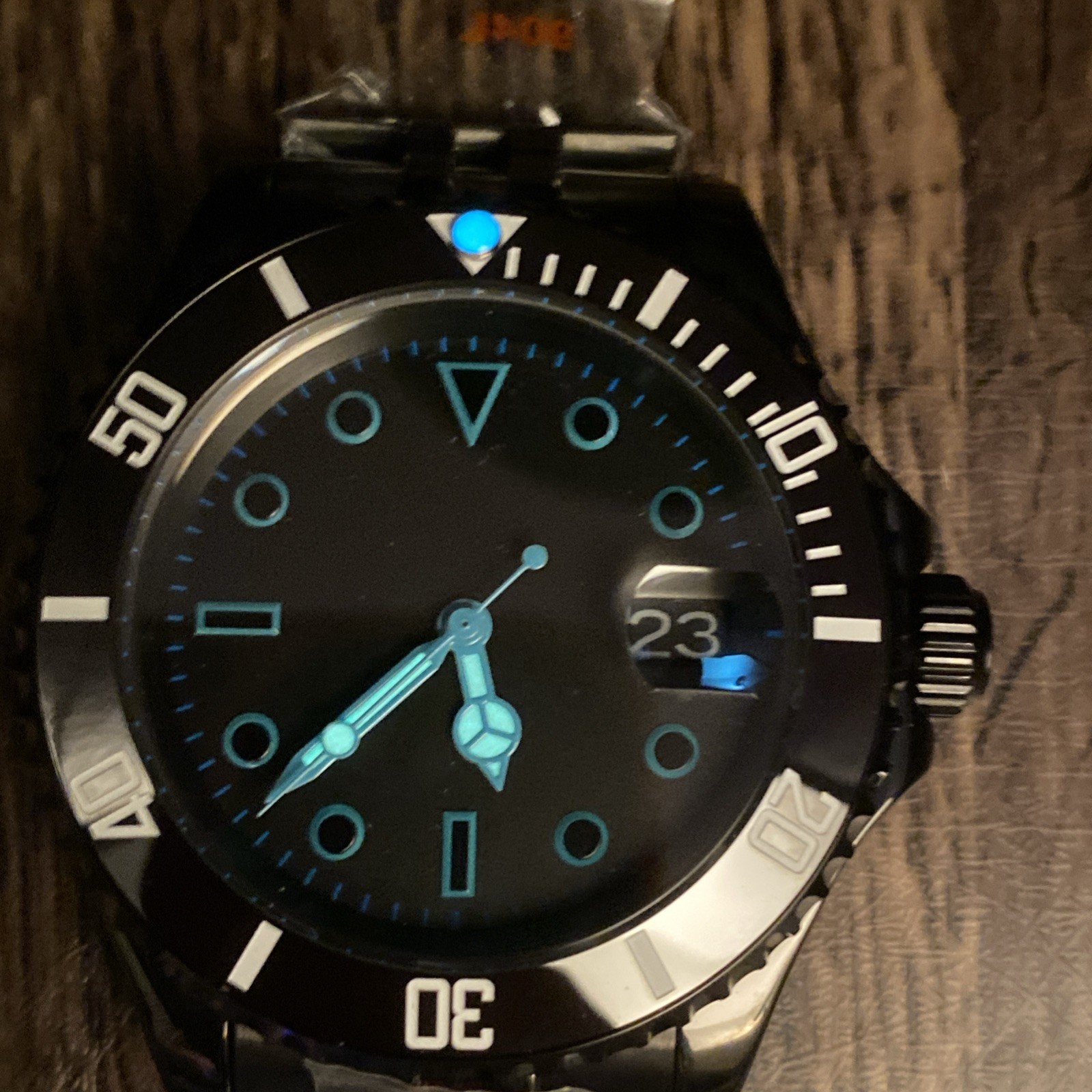 Black PVD Coated Case And Automatic Mens Date Watch Sapphire Crystal