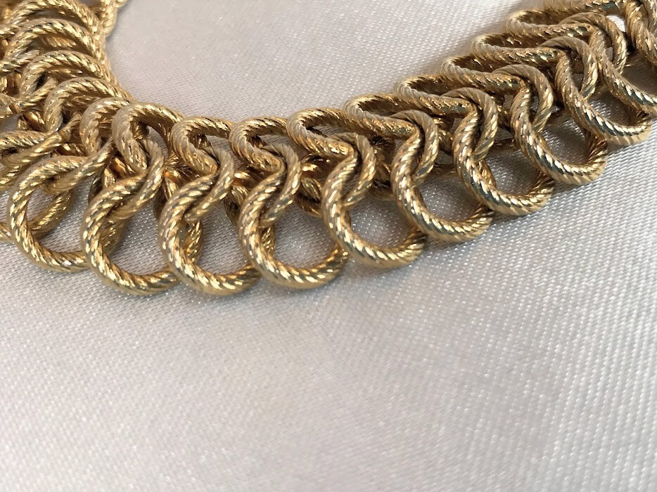 Vintage Textured Chain Link Bracelet Gold-tone with Safety Chain and Snap Clasp
