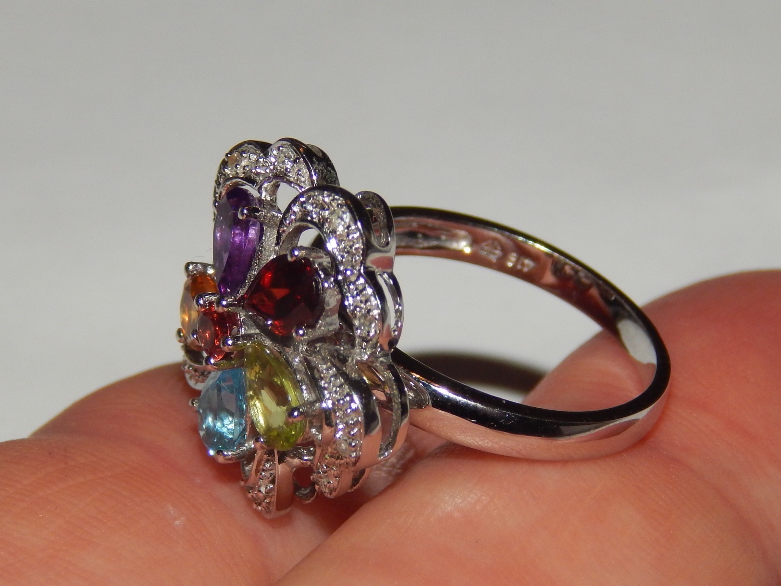 14K WHITE MULTI GEMSTONE & DIAMOND 3/4 INCH WIDE FLOWER CLUSTER RING SIZE 7
