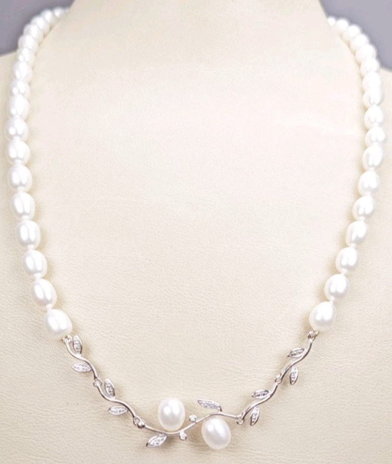 925 Sterling Silver Diamond White Cultured Freshwater Pearl Necklace 18–19.5″