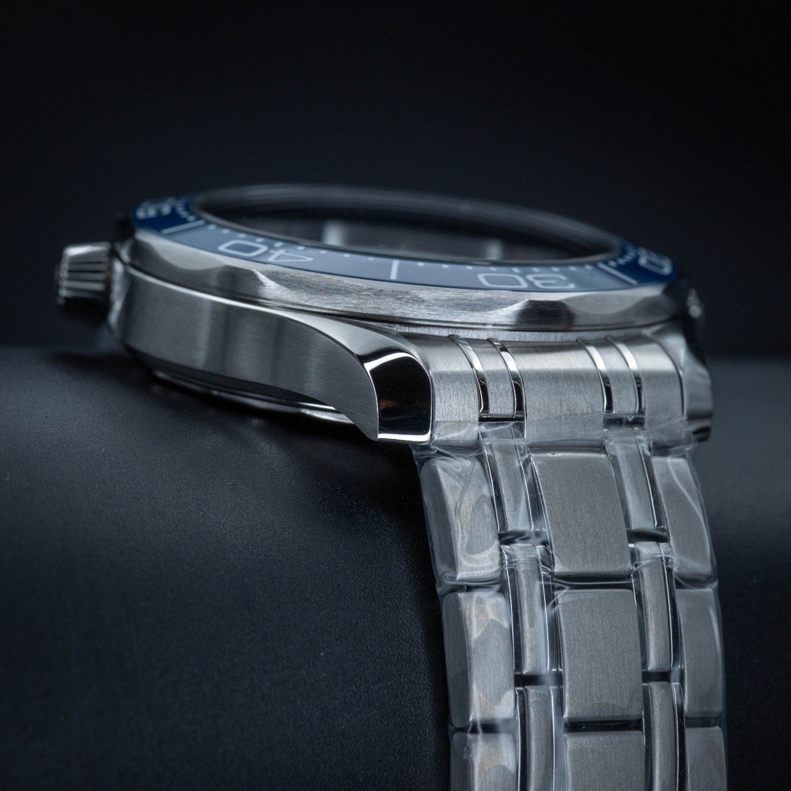 OMEGA Seamaster Diver 300M 210.30.42.20.03.001 BLUE WAVE