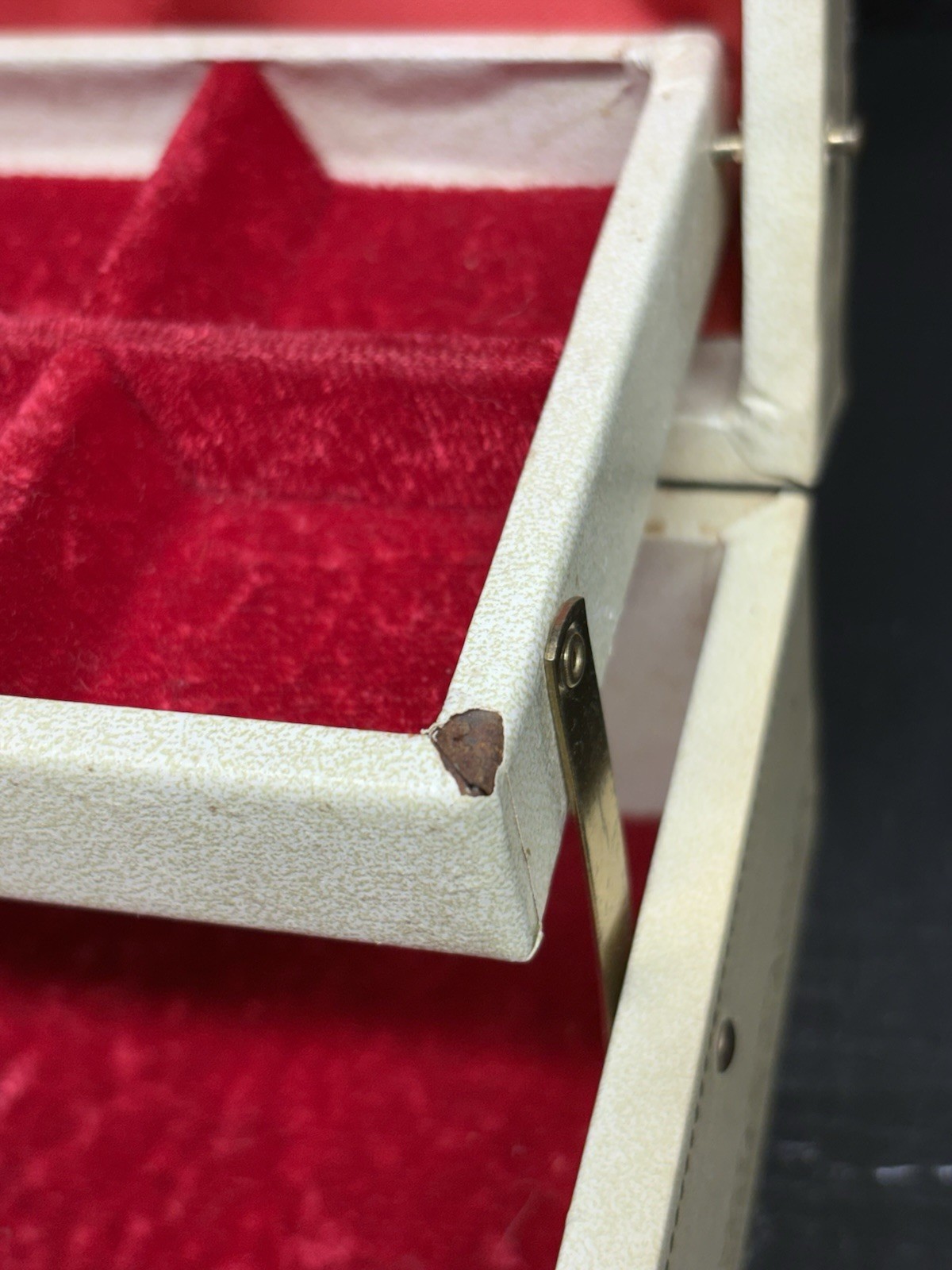 Vintage White/Cream Jewelry Box With Red Velvet Lining, Mirror And Key See Pics
