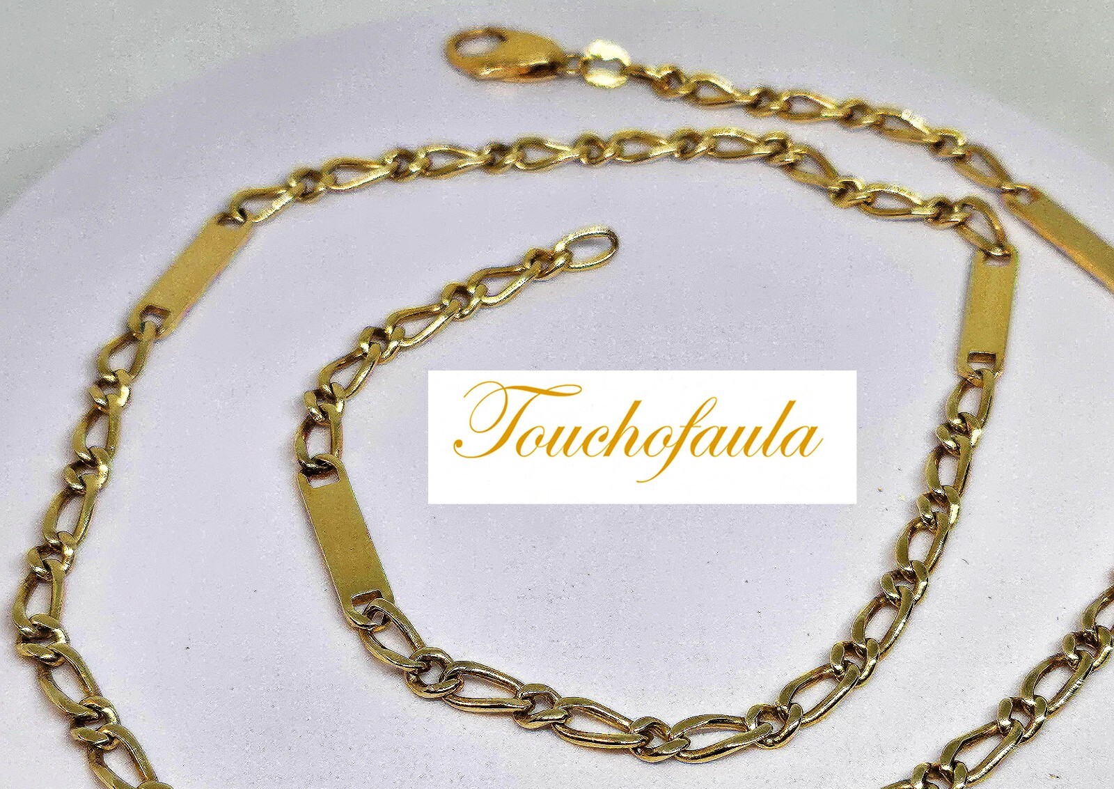 14K yellow gold Links and Bars Chain 25.0 gr 22″ long 4.5 MM wide.