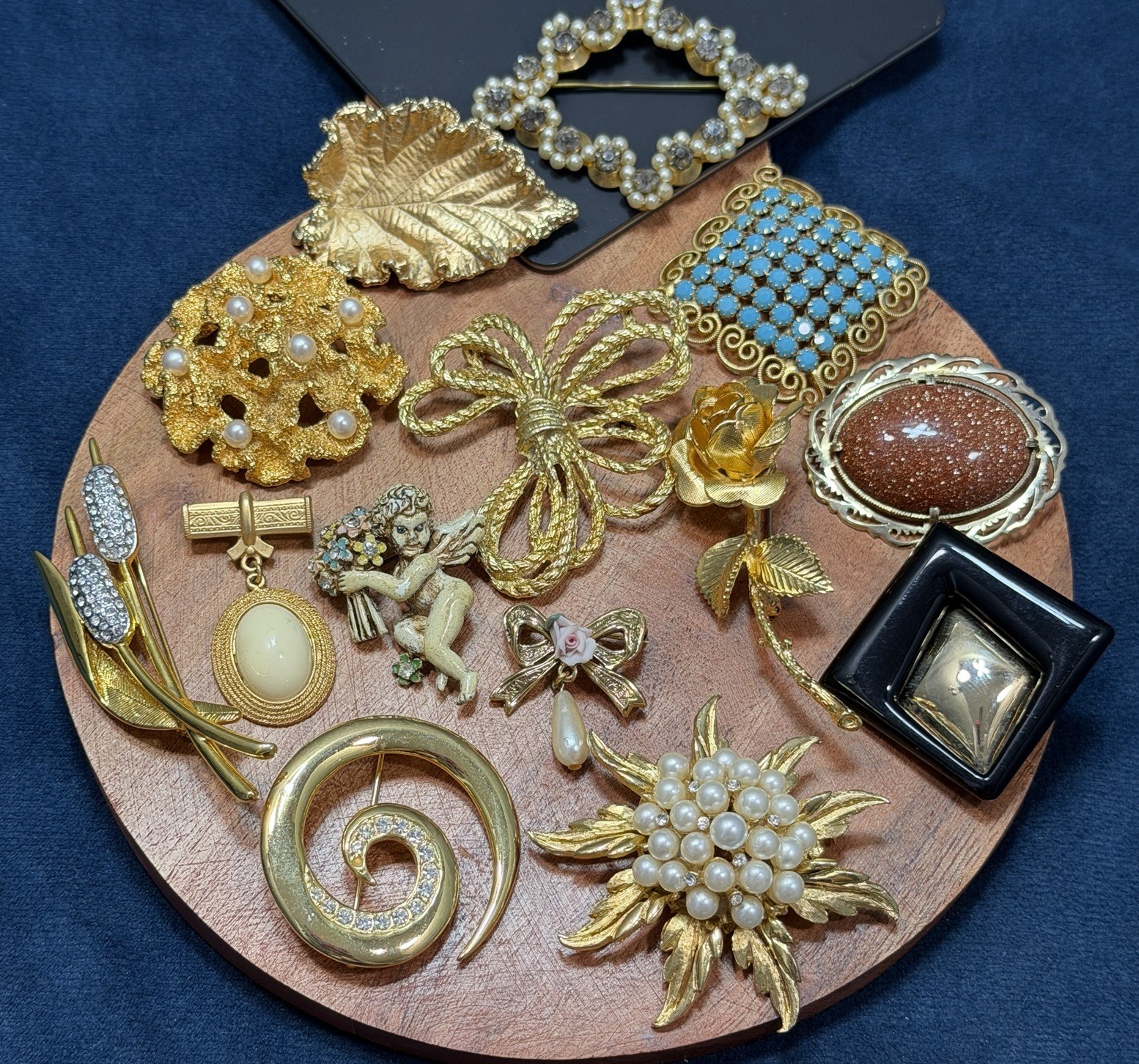 Vintage To Now Mixed Brooch Lot 14 PCS Florenza Napier Gold Tone Angel Leaf Rose