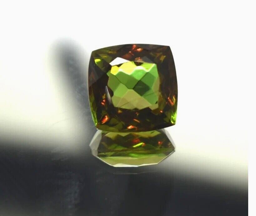 Certified 13.5 Ct Natural Zultanite Color-Change Cushion Cut Rare Loose Gemstone