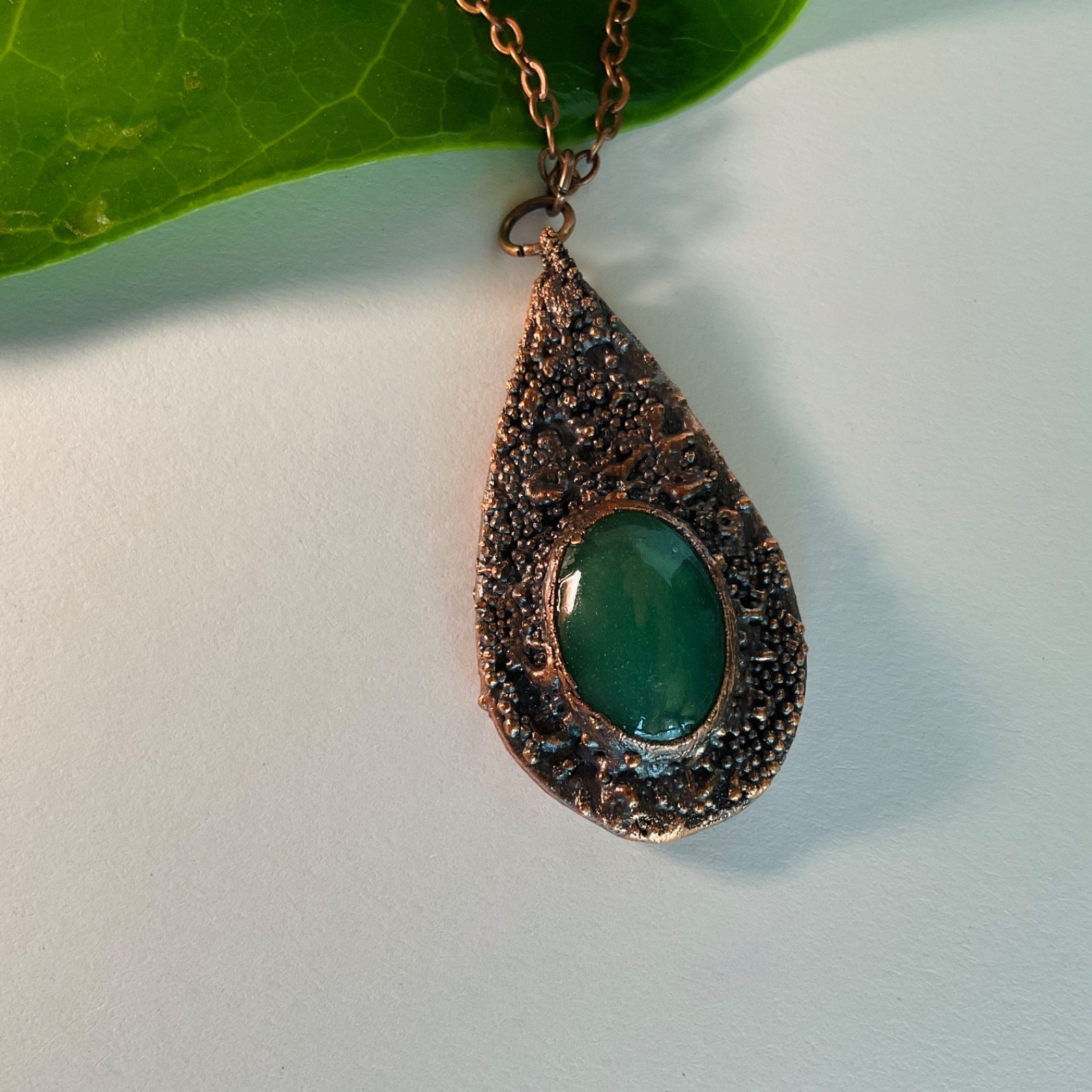 Copper Necklace Jade Gem Stone Handmade Jewelry Pendant 18” Chain Metal Teardrop