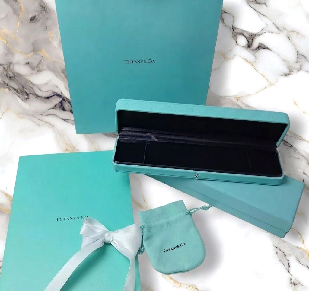 Tiffany & Co. Engagement Blue Leather Bracelet Empty Box Case