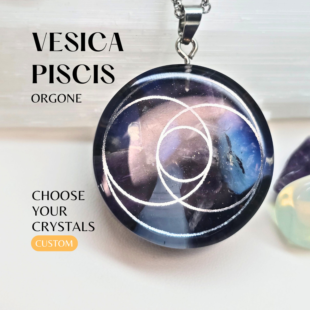 VESICA PISCIS Custom Orgone Generator +50 crystals. Harmony, Unity and creation.