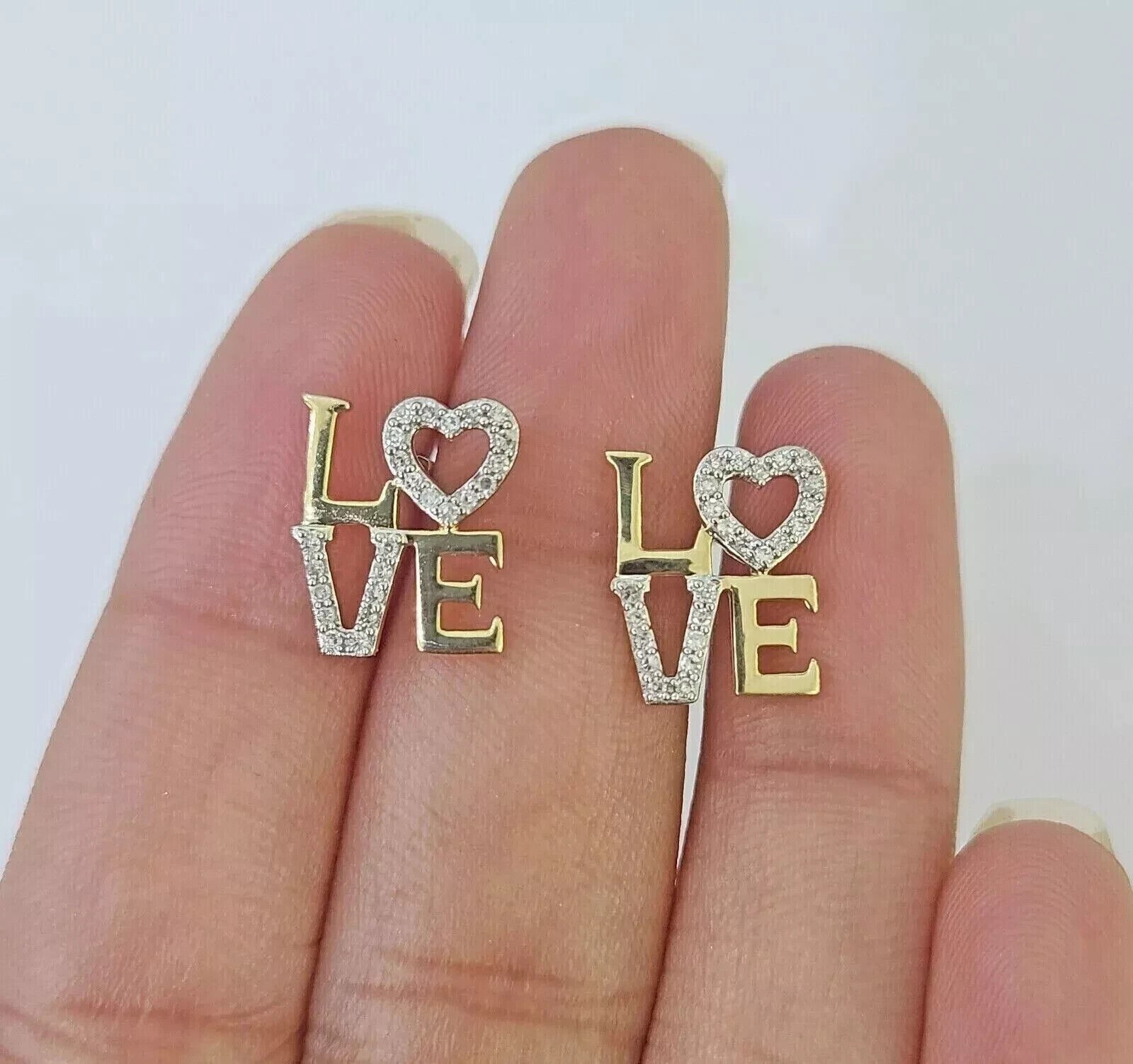 Created Diamond Women’s Pretty Stud Earrings 14K Yellow Gold Plated 1.20Ct LOVE